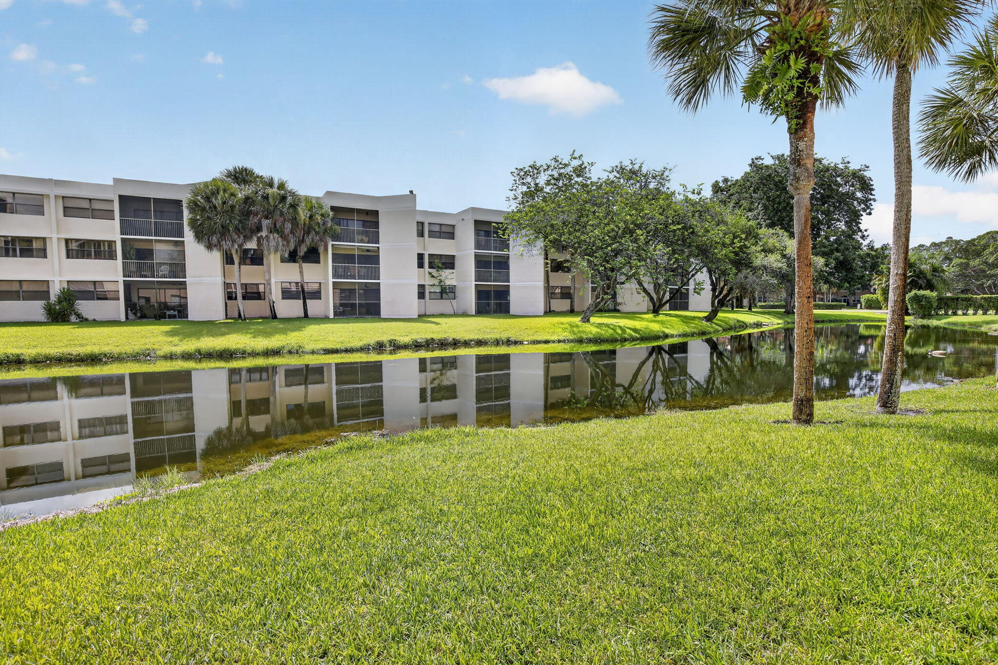 410 Lakeview Drive 103 Property Photo 1