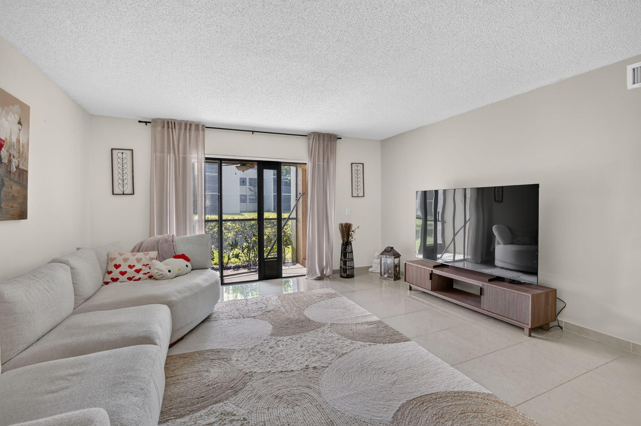 410 Lakeview Drive 103 Property Photo 12