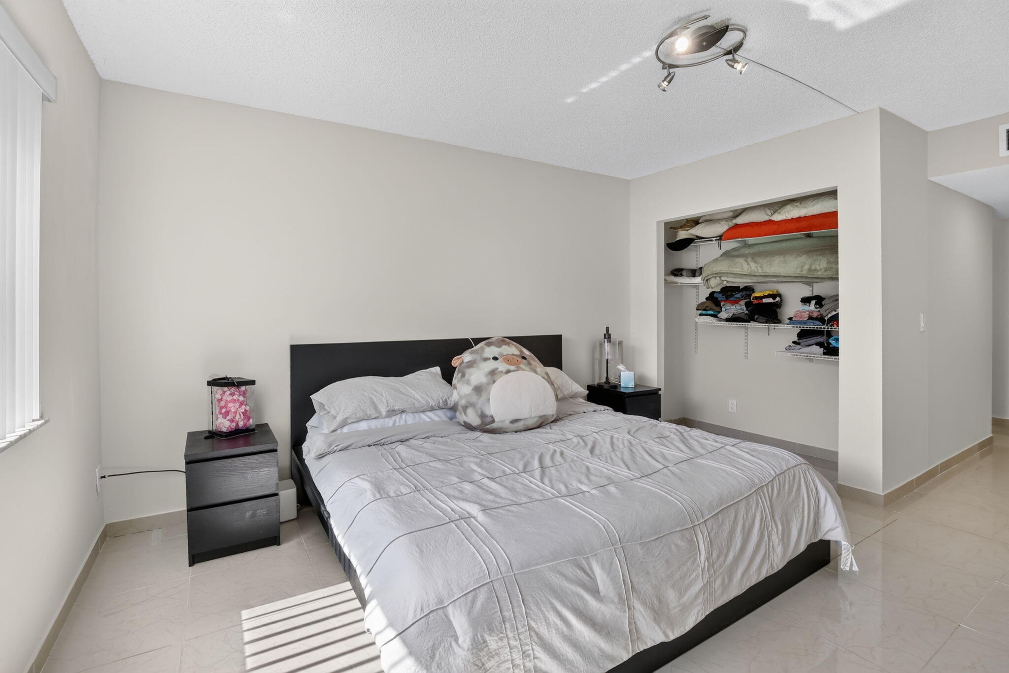 410 Lakeview Drive 103 Property Photo 19