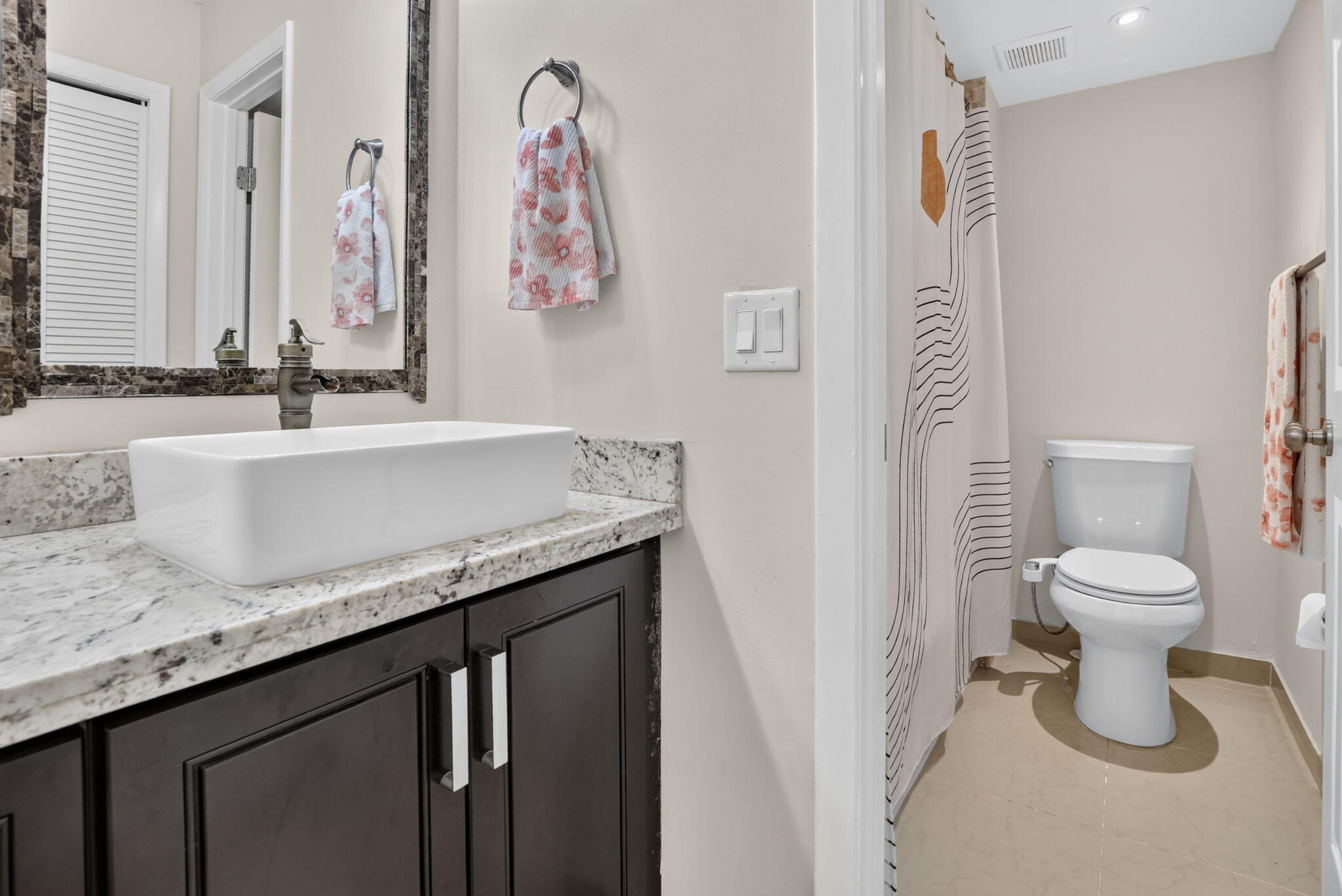410 Lakeview Drive 103 Property Photo 23