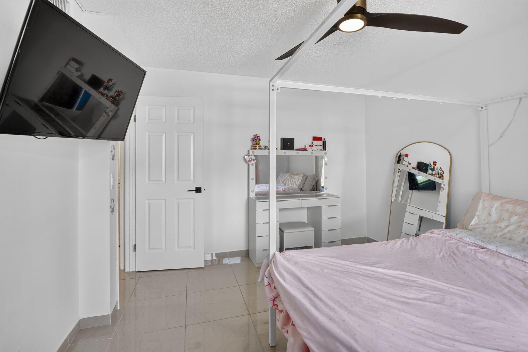 410 Lakeview Drive 103 Property Photo 26
