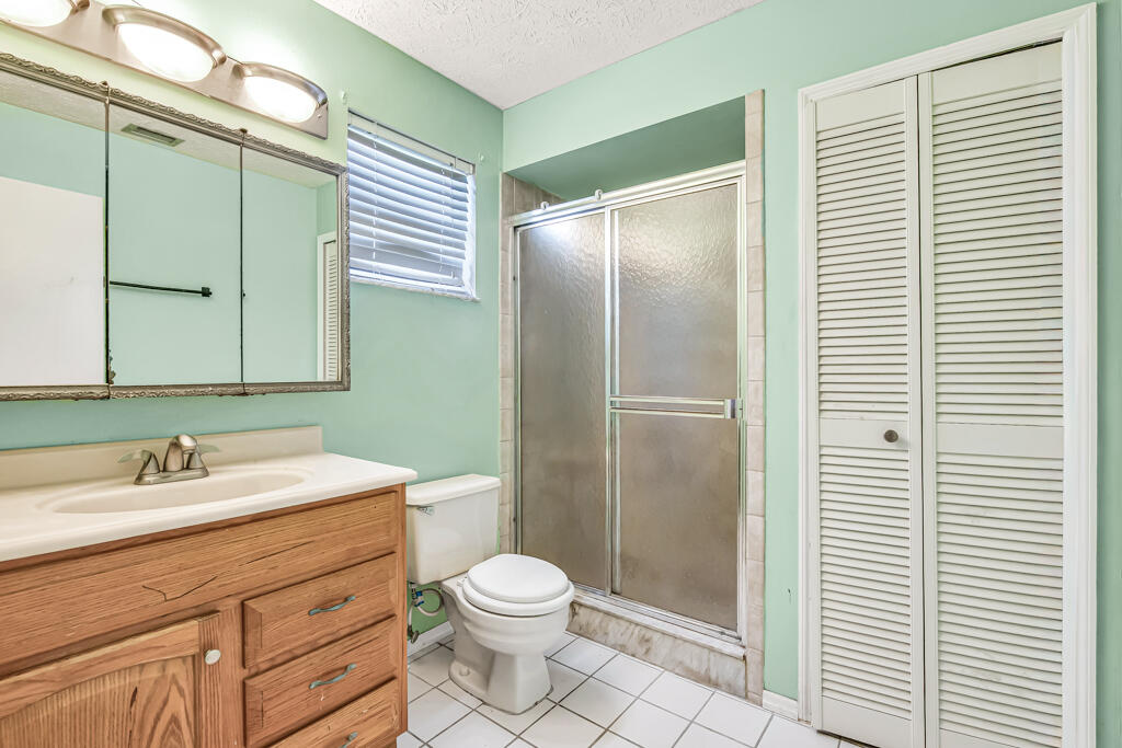 366 Se Lancaster Avenue Property Photo 24