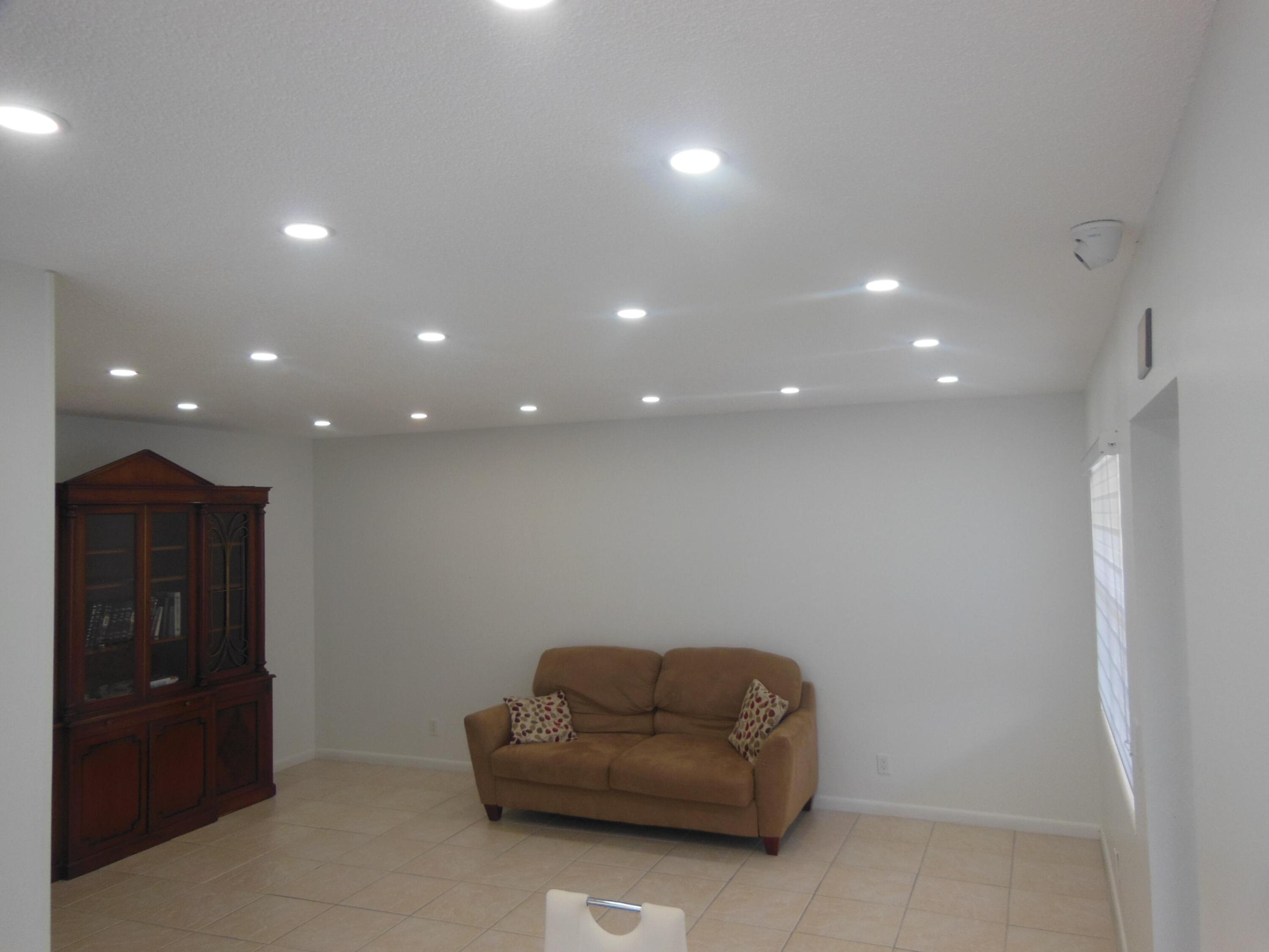 156 Andover F 156 Property Photo 6