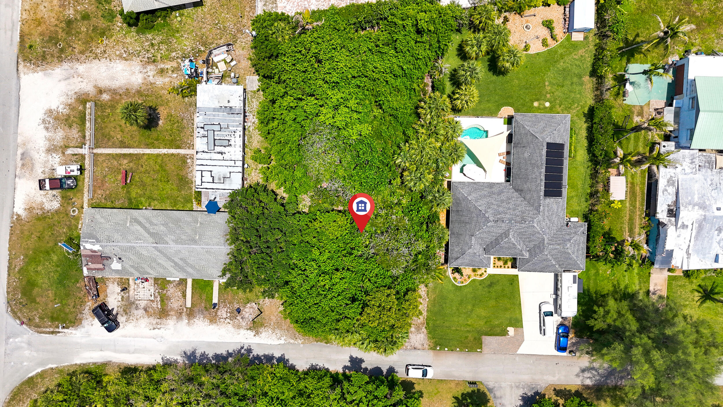 2508 Tamarind Drive Property Photo 3
