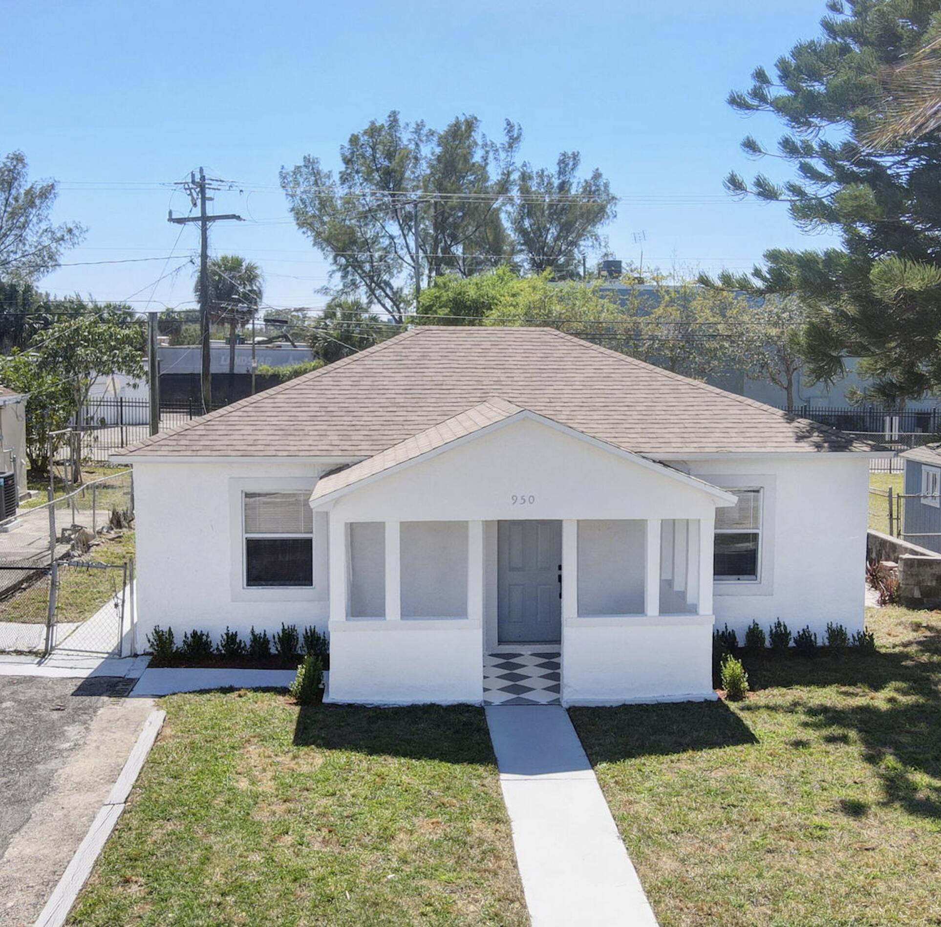 950 29th Street Property Photo 1