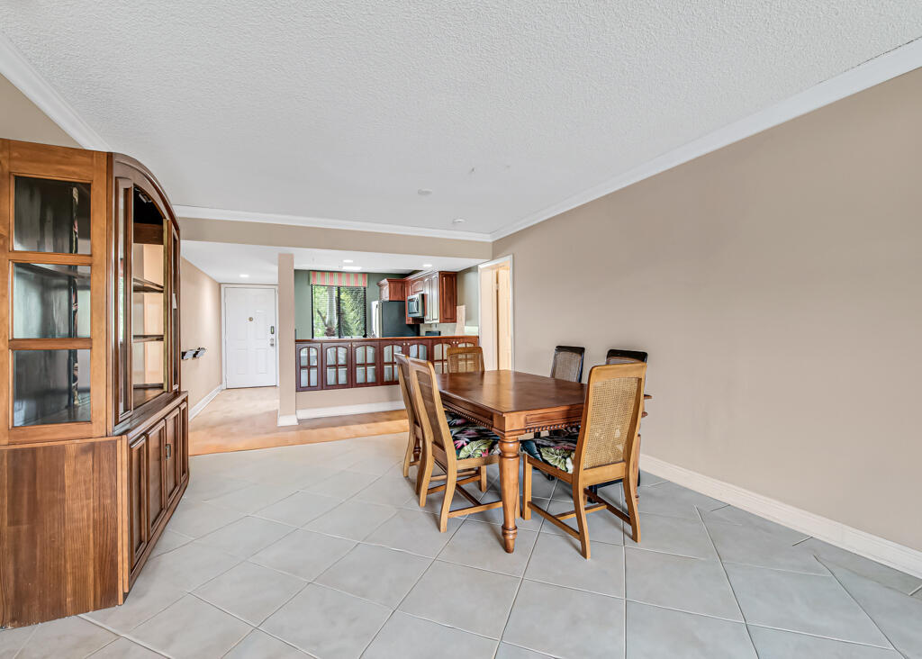 6169 Balboa Circle Unit 302 Property Photo 13