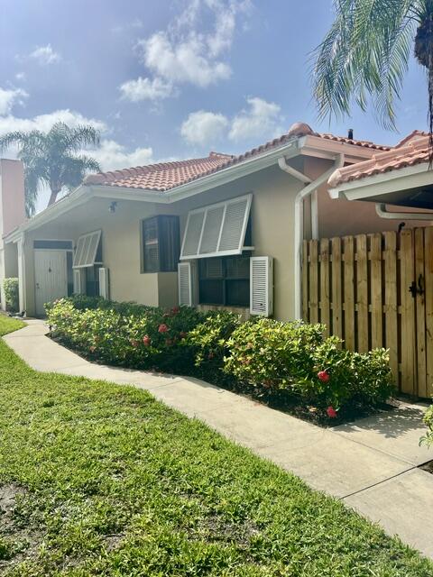 225 Old Meadow Way Property Photo 1