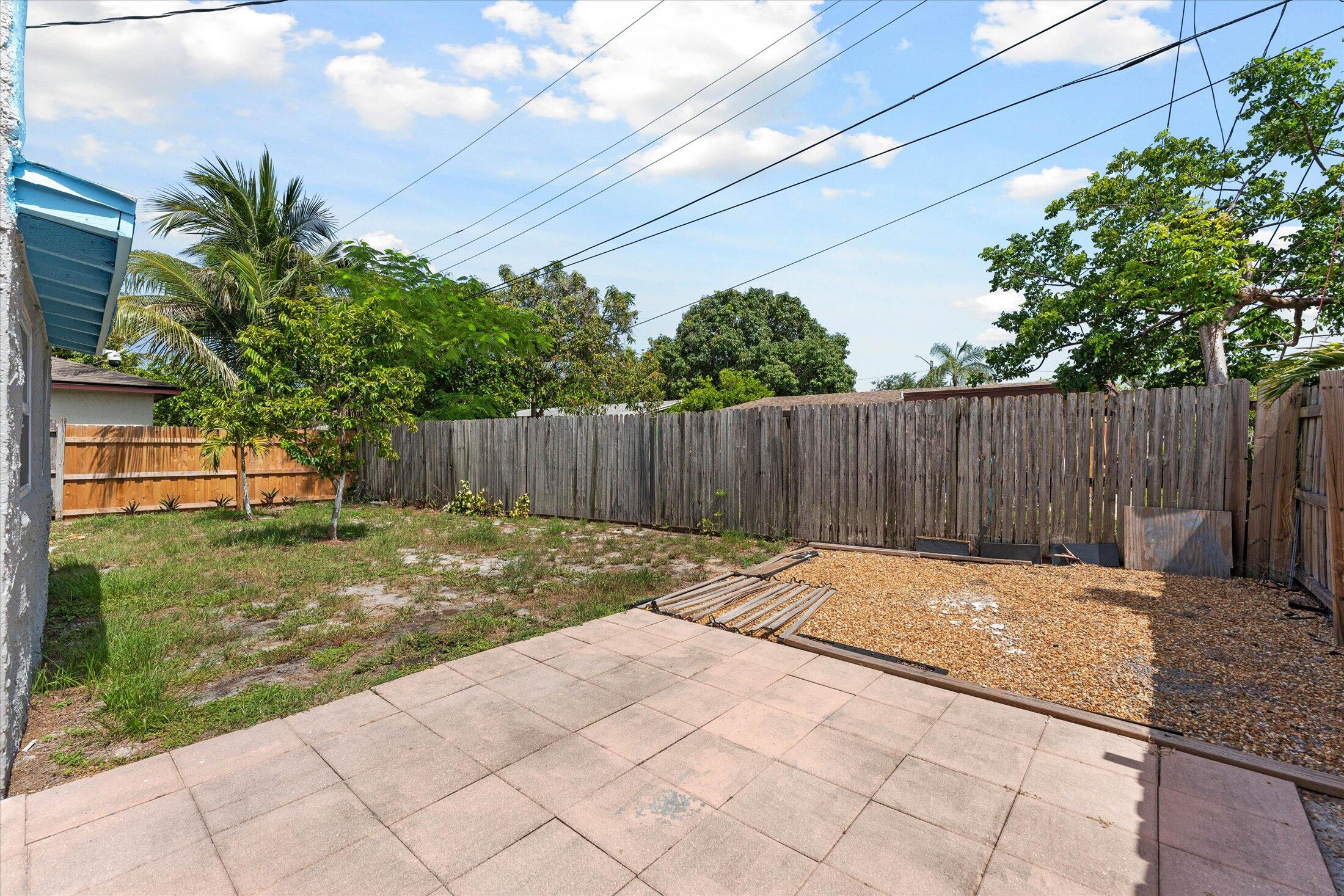 120 Nw 4th Avenue Property Photo 17