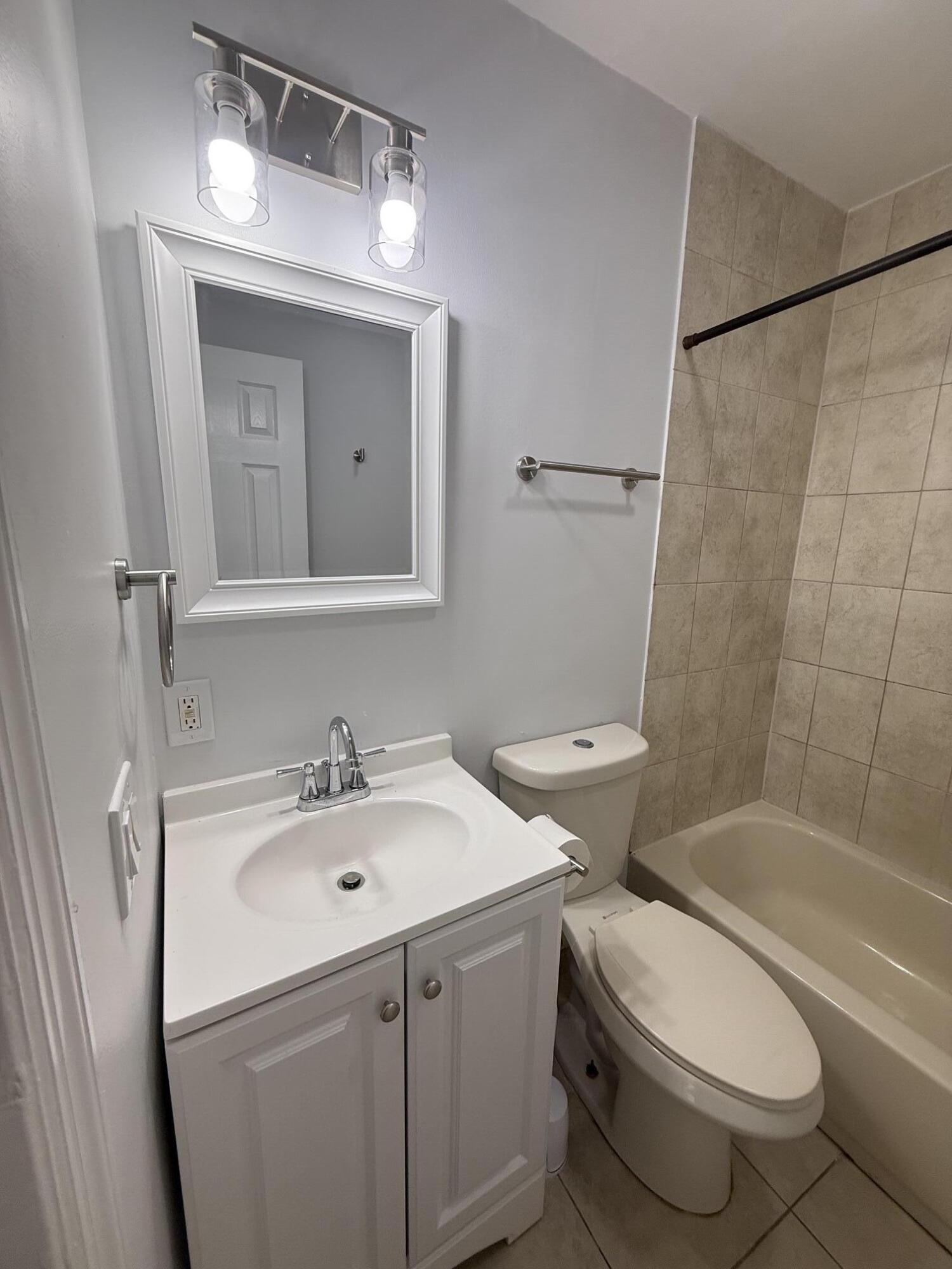 3830 Davis Road Property Photo 10