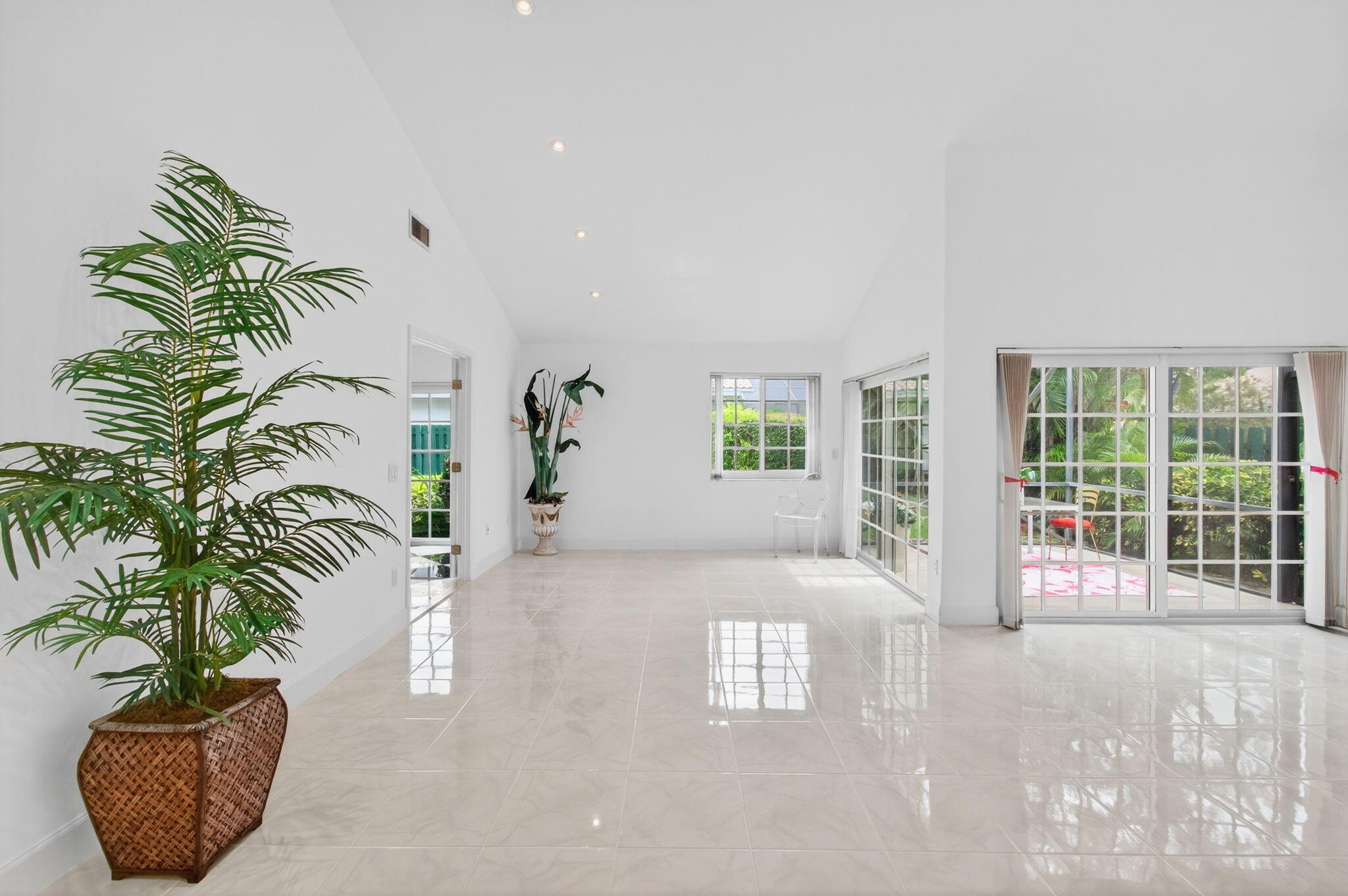 6105 Via Laguna Lane Property Photo 15