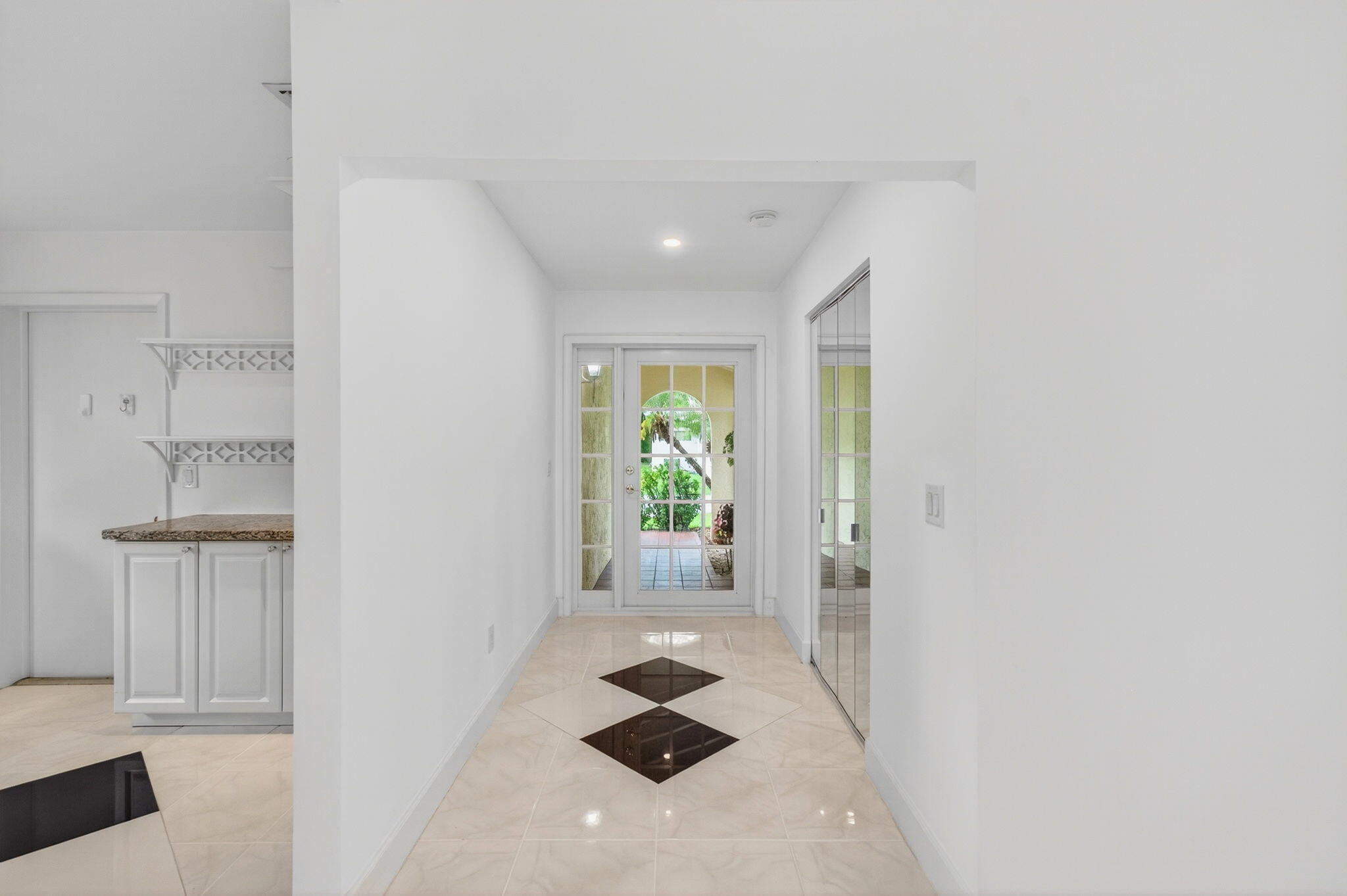 6105 Via Laguna Lane Property Photo 21