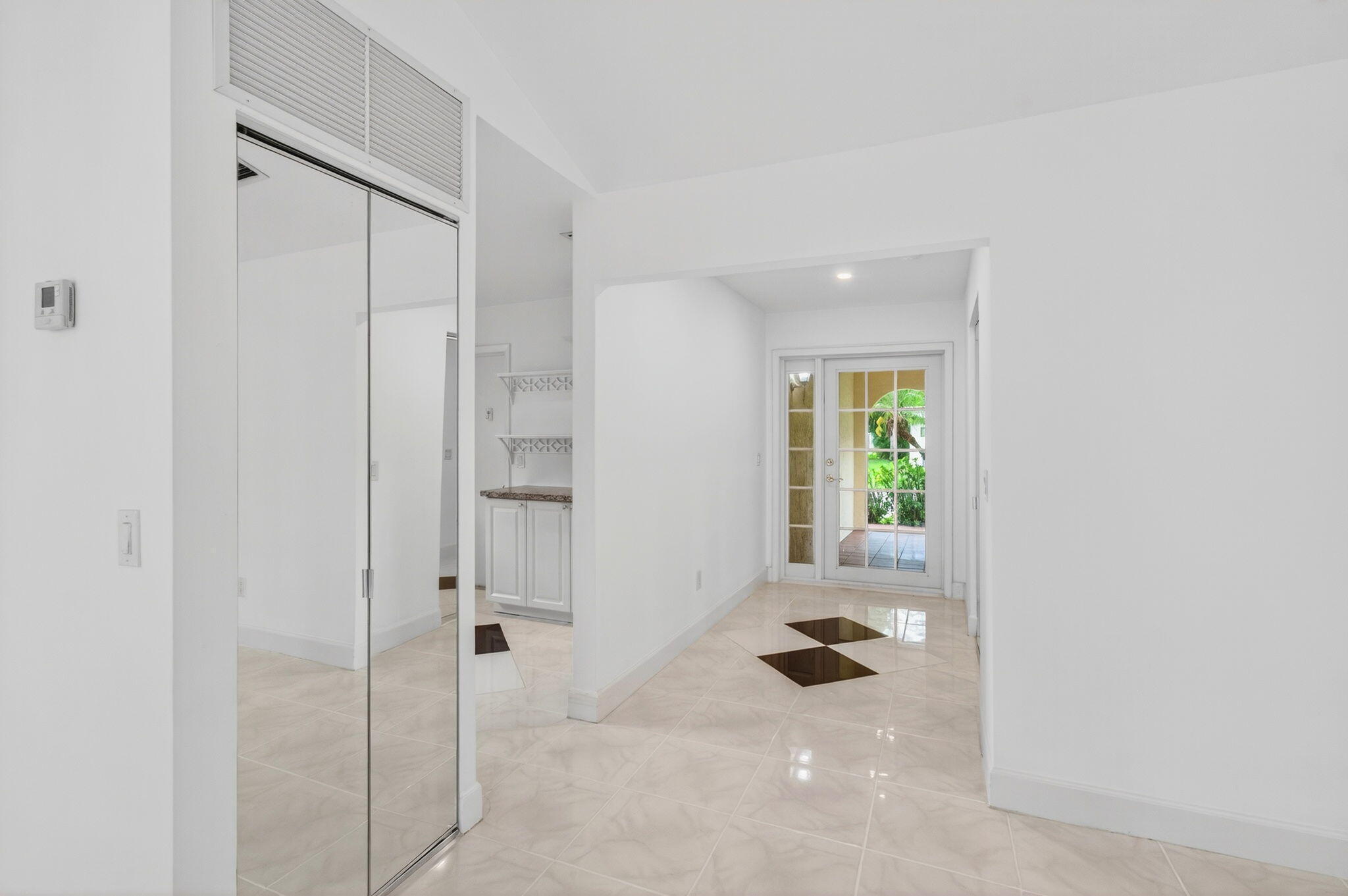 6105 Via Laguna Lane Property Photo 22