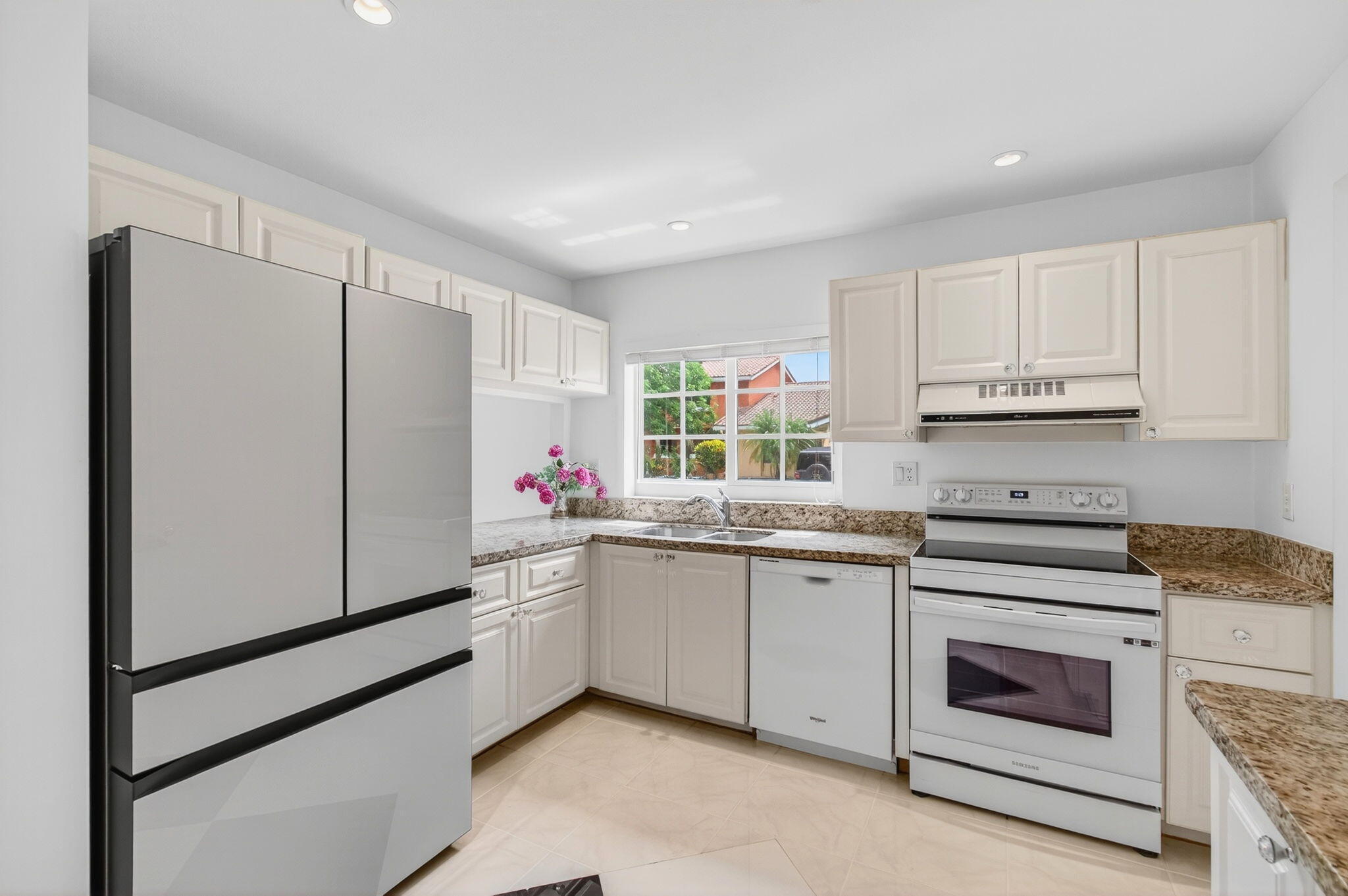 6105 Via Laguna Lane Property Photo 24