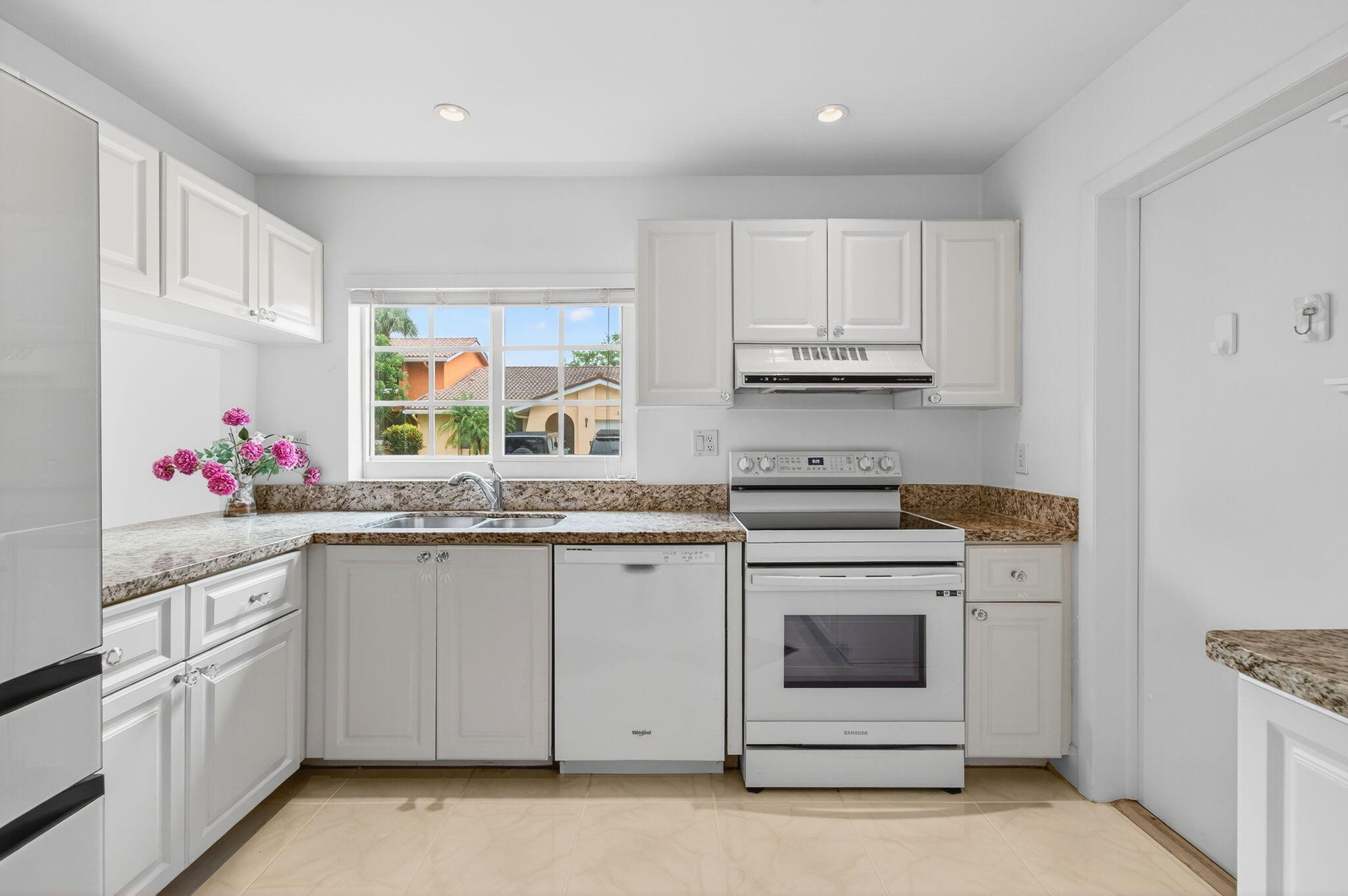 6105 Via Laguna Lane Property Photo 26