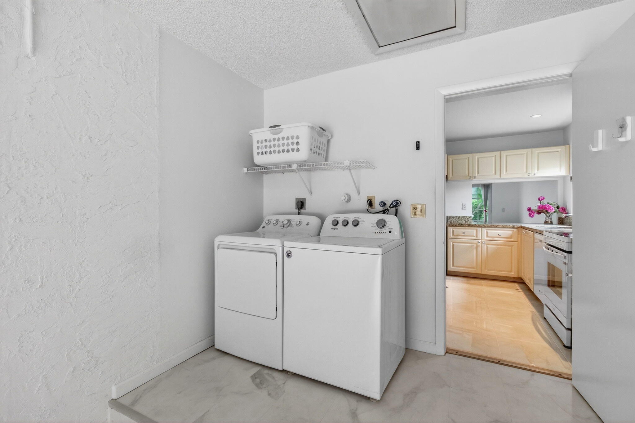 6105 Via Laguna Lane Property Photo 48