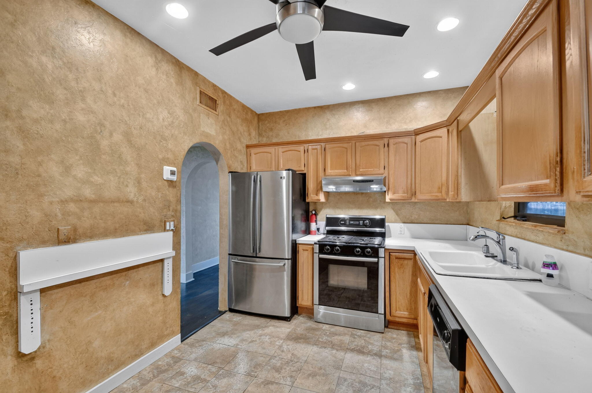 109 George Bush Boulevard Property Photo 13