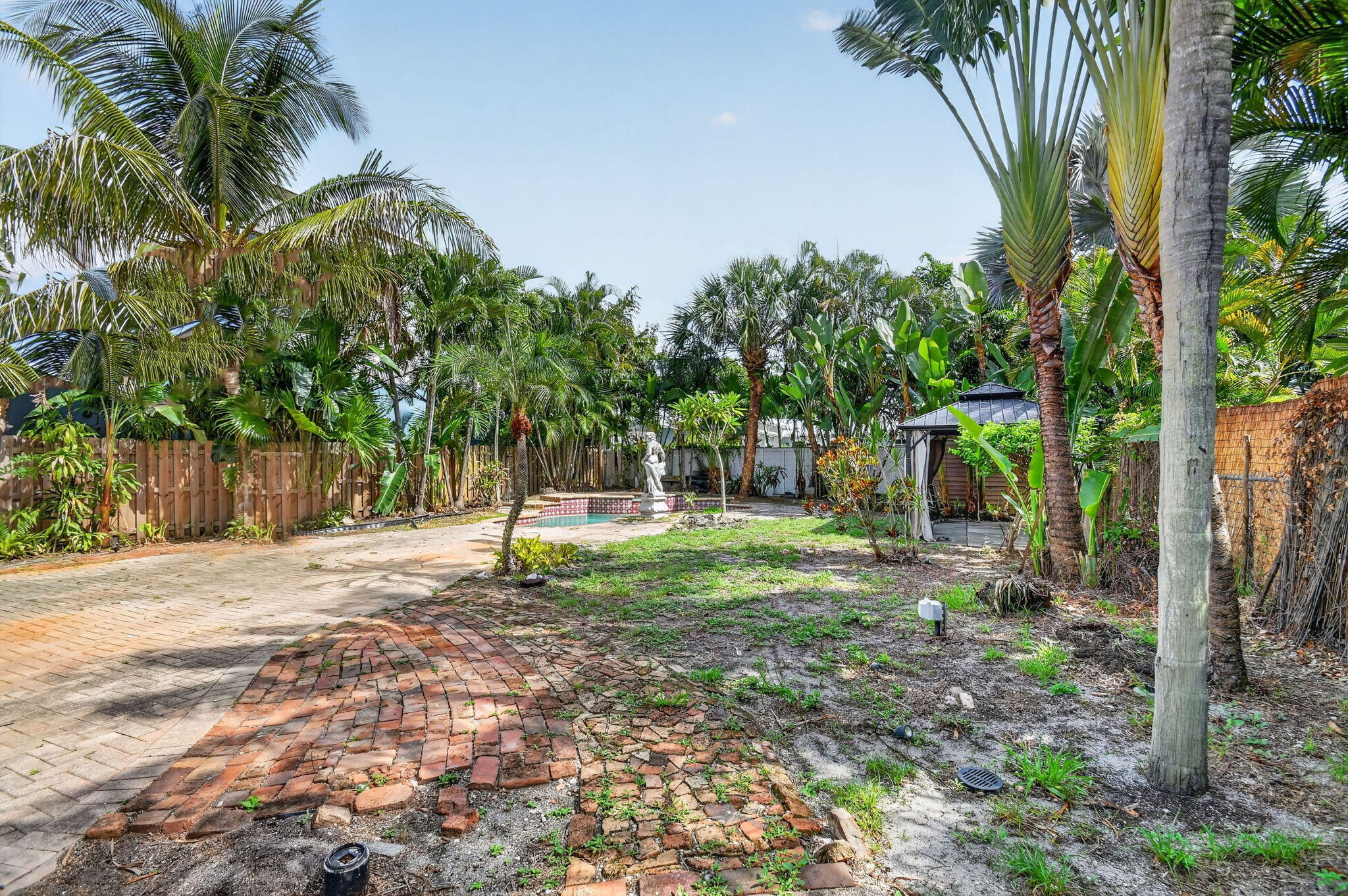 109 George Bush Boulevard Property Photo 37