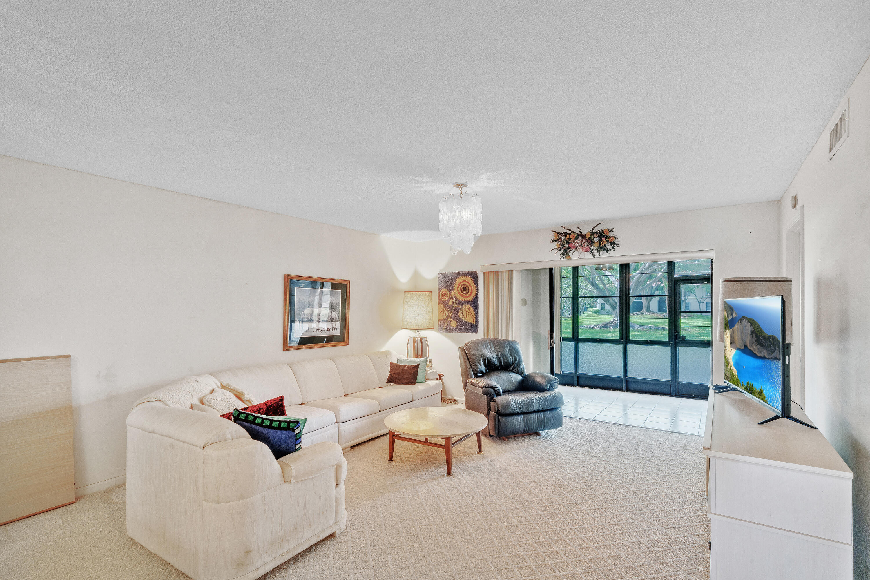 5585 Munsel Lane 102 Property Photo 21