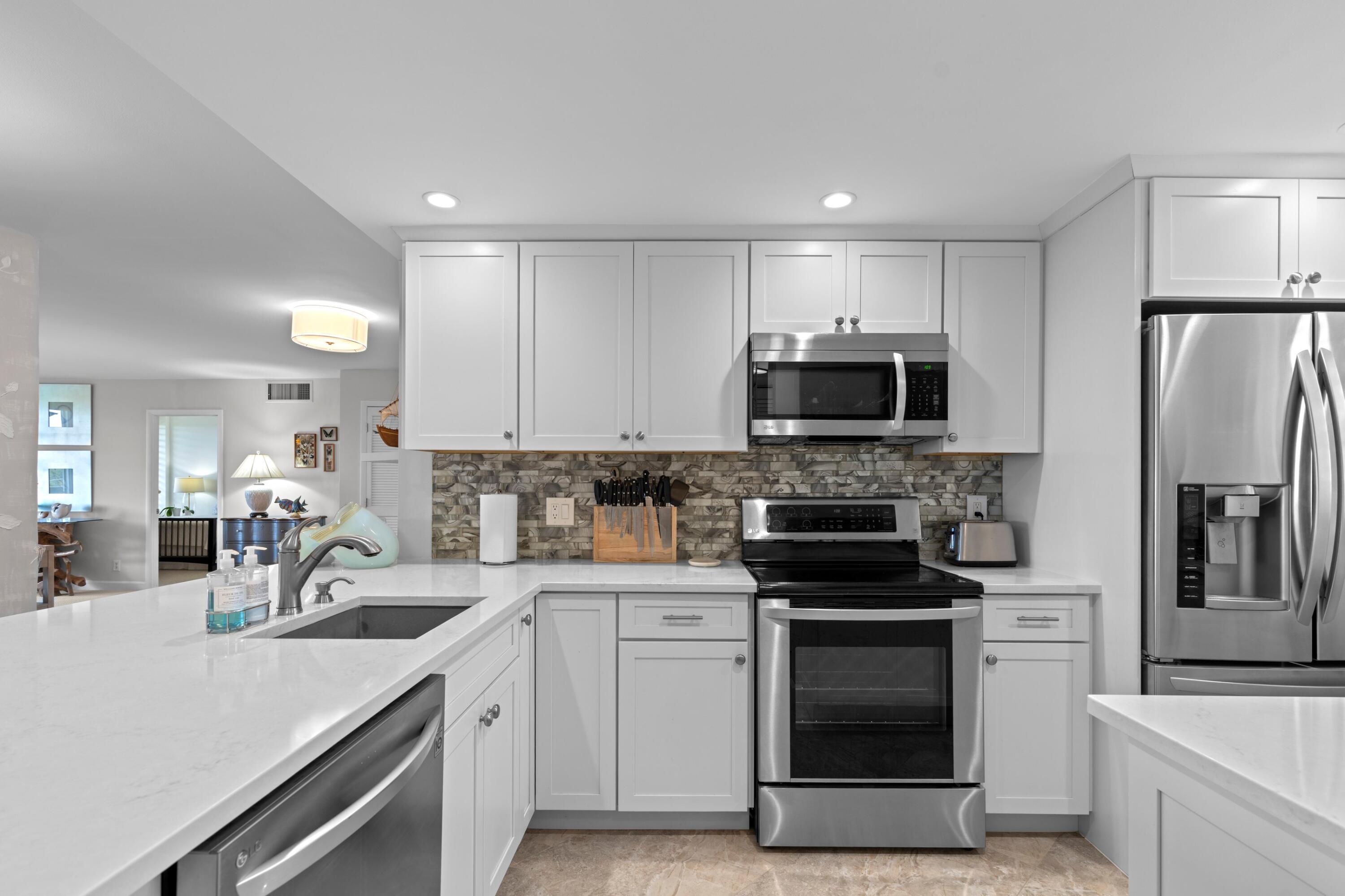 555 Nw 4th Avenue Apt 501 Property Photo 14