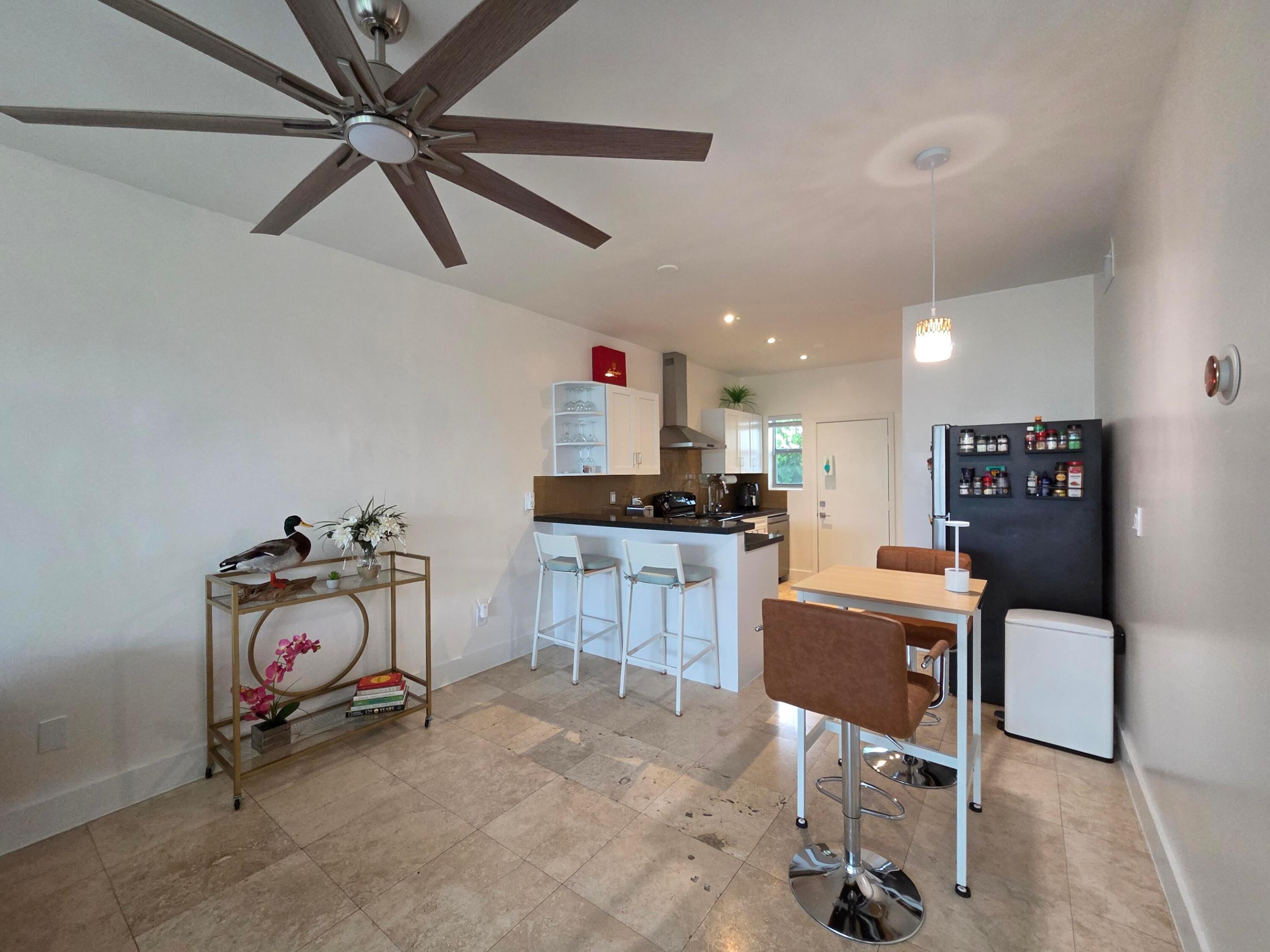 1045 Lenox Avenue 6 Property Photo 2