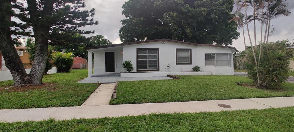 611 Nw 33rd Avenue Property Photo 1