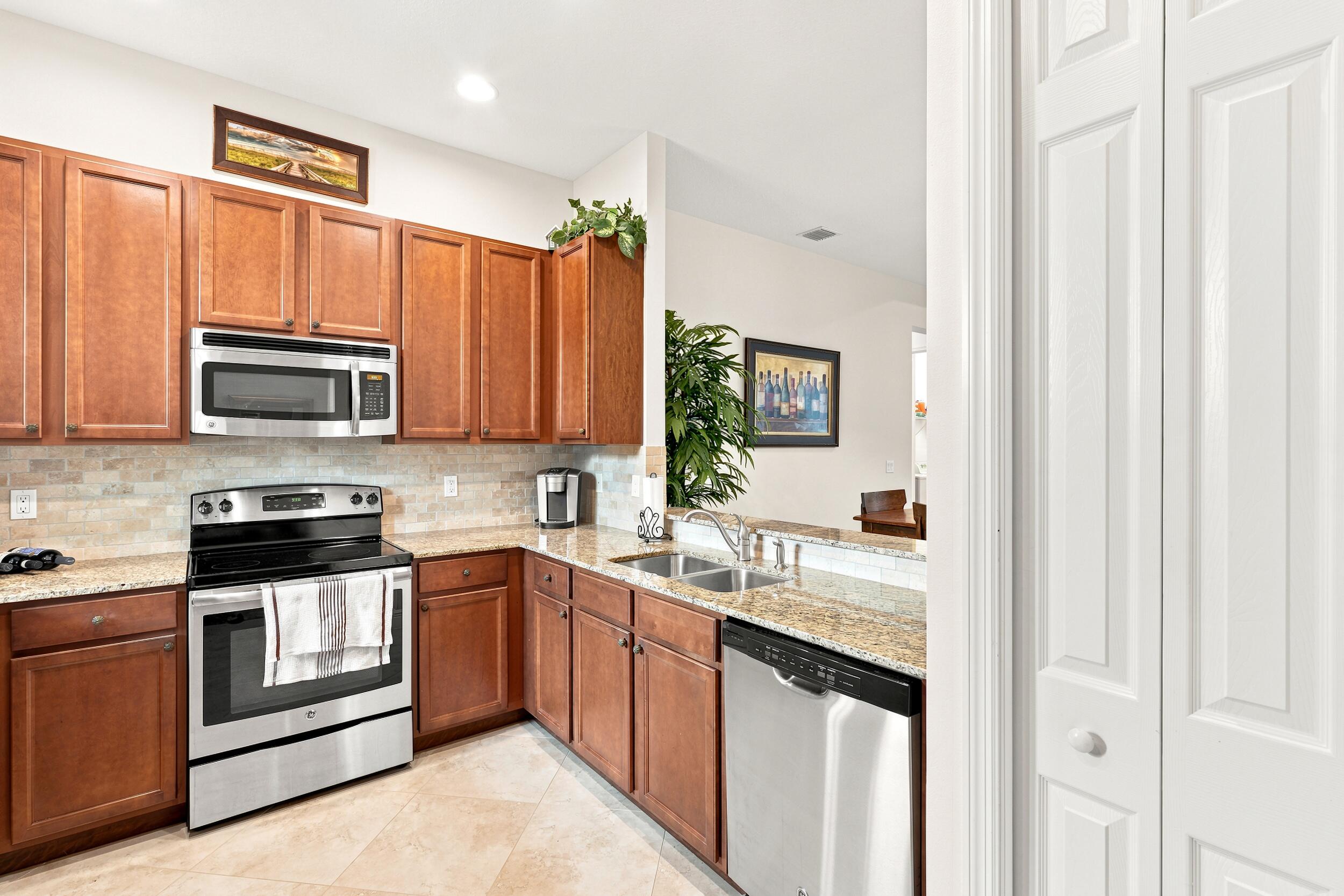 10263 Sw Reggiani Road Property Photo 17