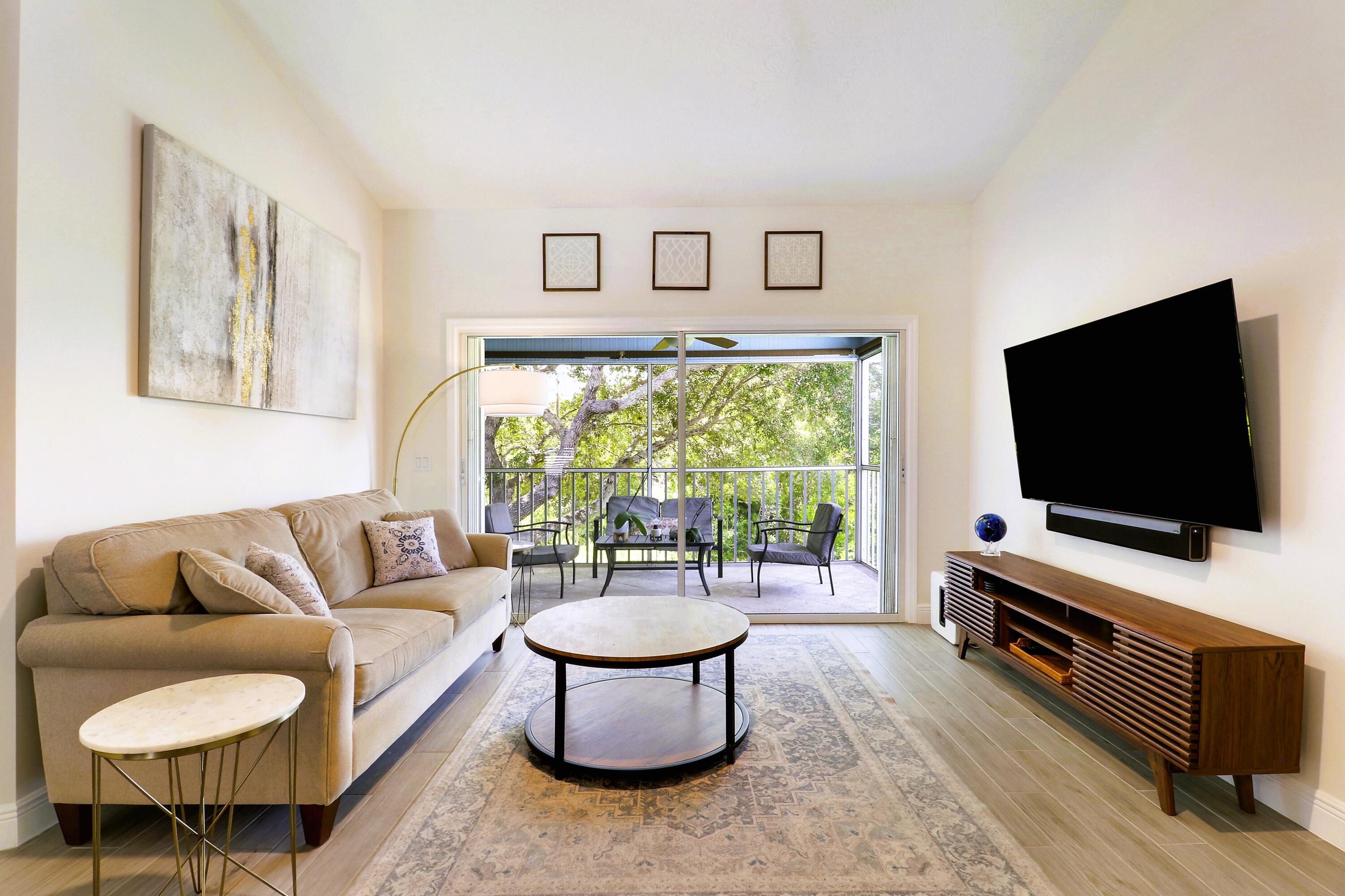 1824 SE Hideaway Circle 1824