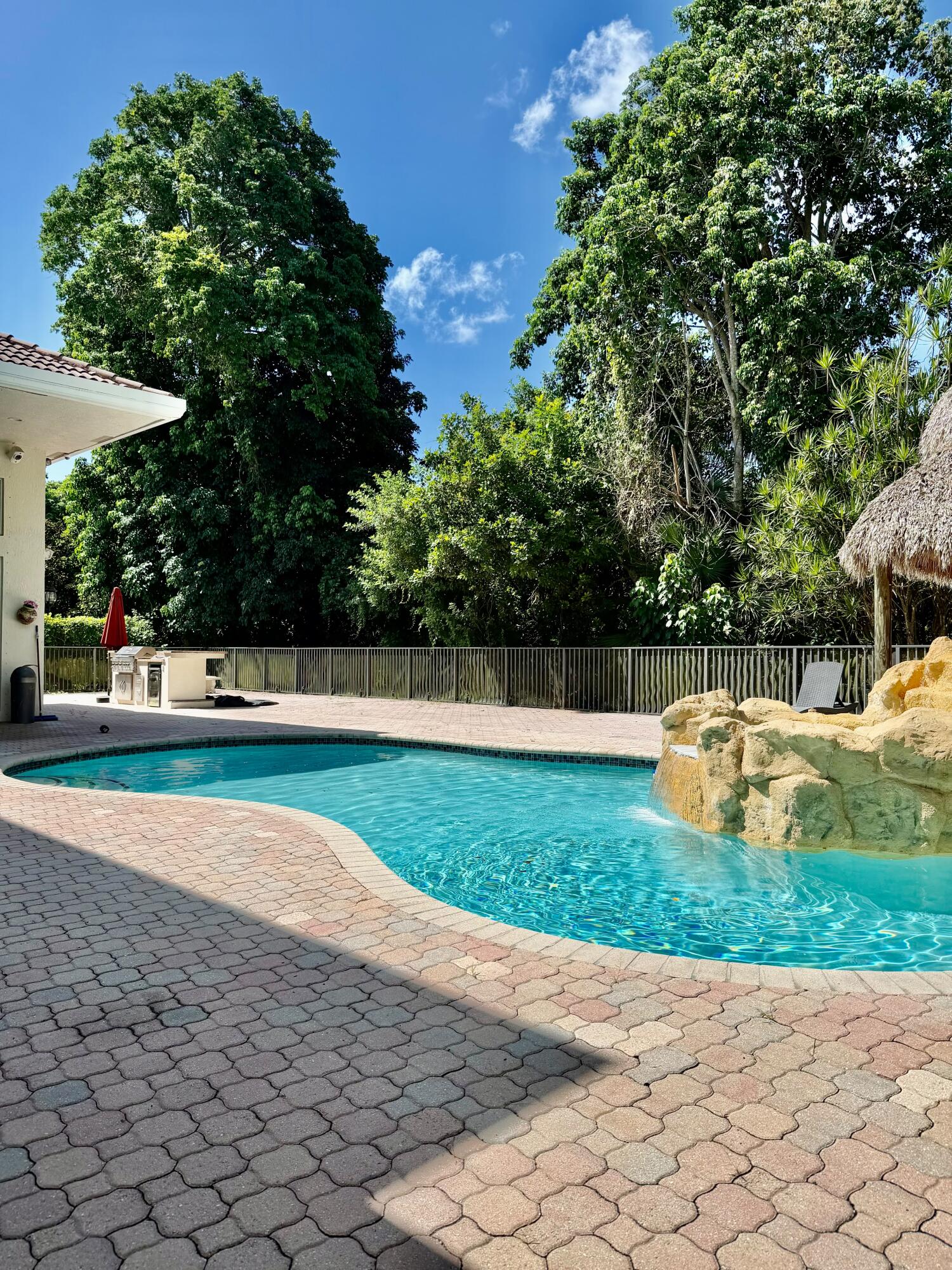 B26051422 Property Photo 11