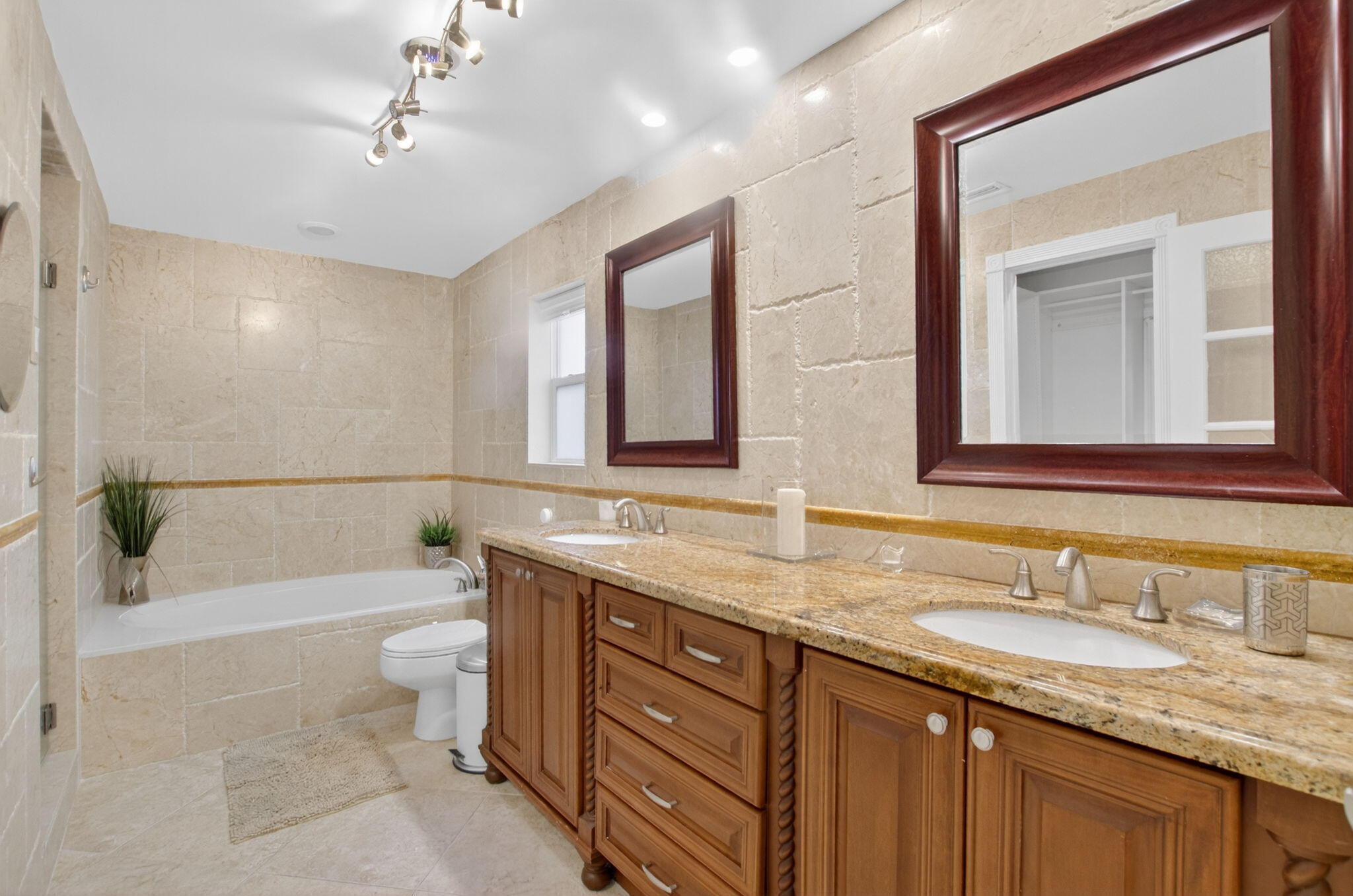 10305 Crosswind Road Property Photo 21