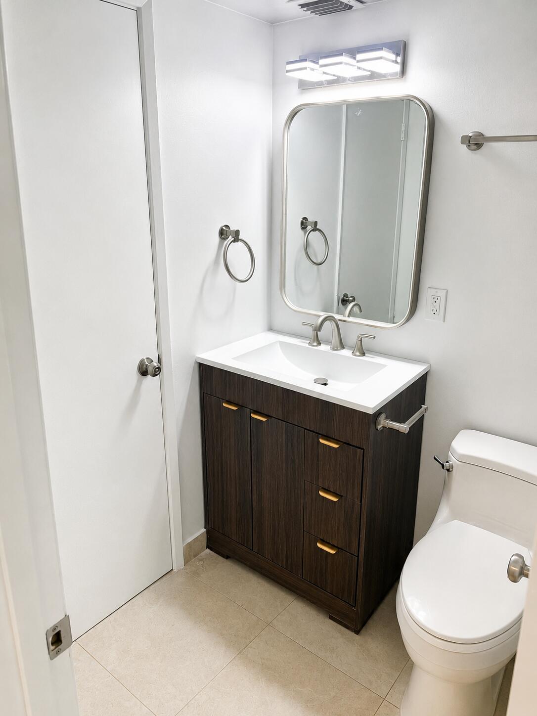 1505 N Riverside Drive 1002 Property Photo 26