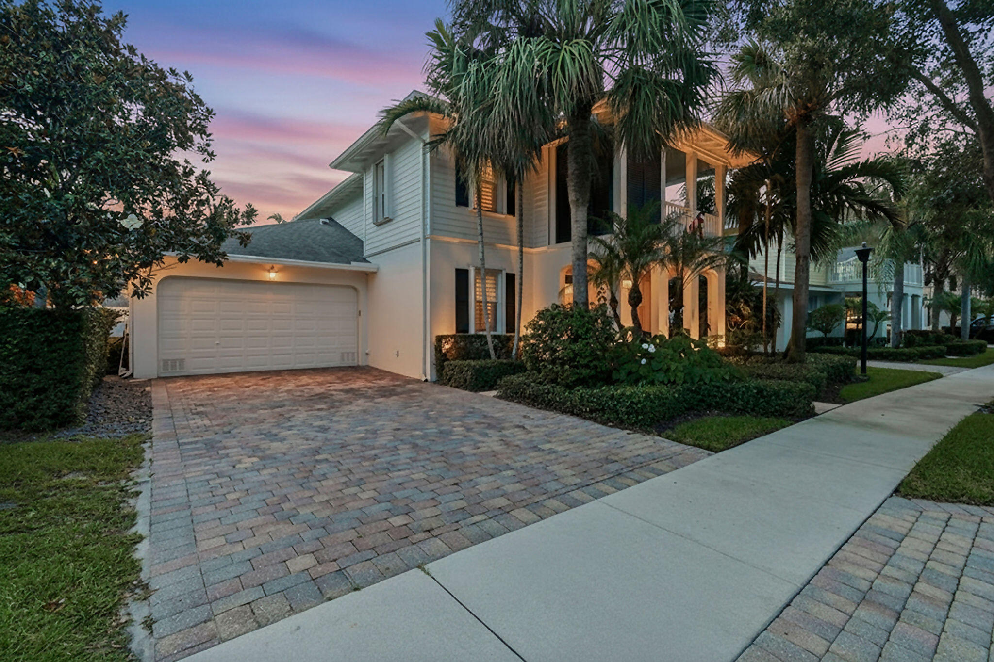 350 Caravelle Drive