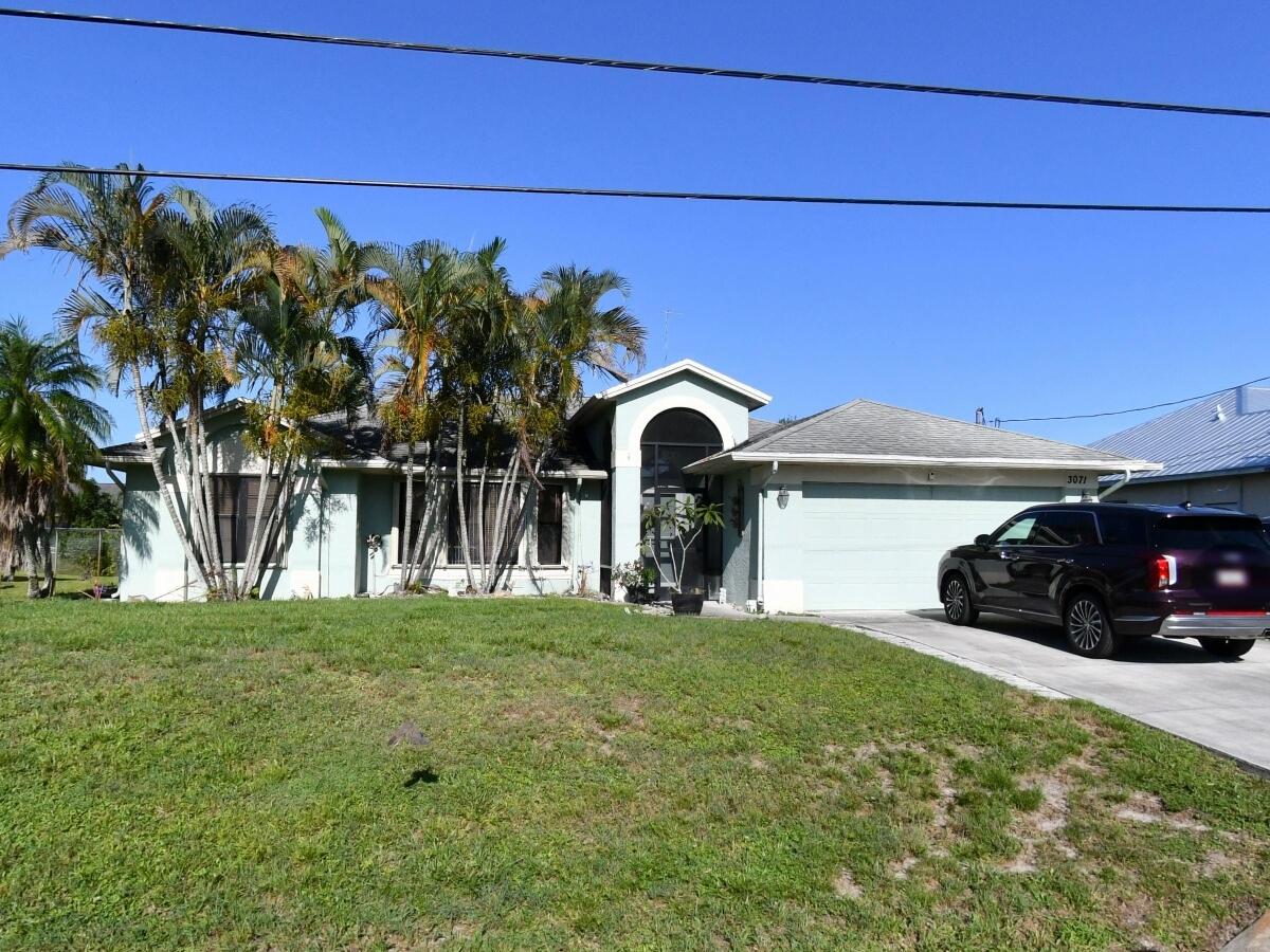 3071 Se Galt Circle Property Photo 1