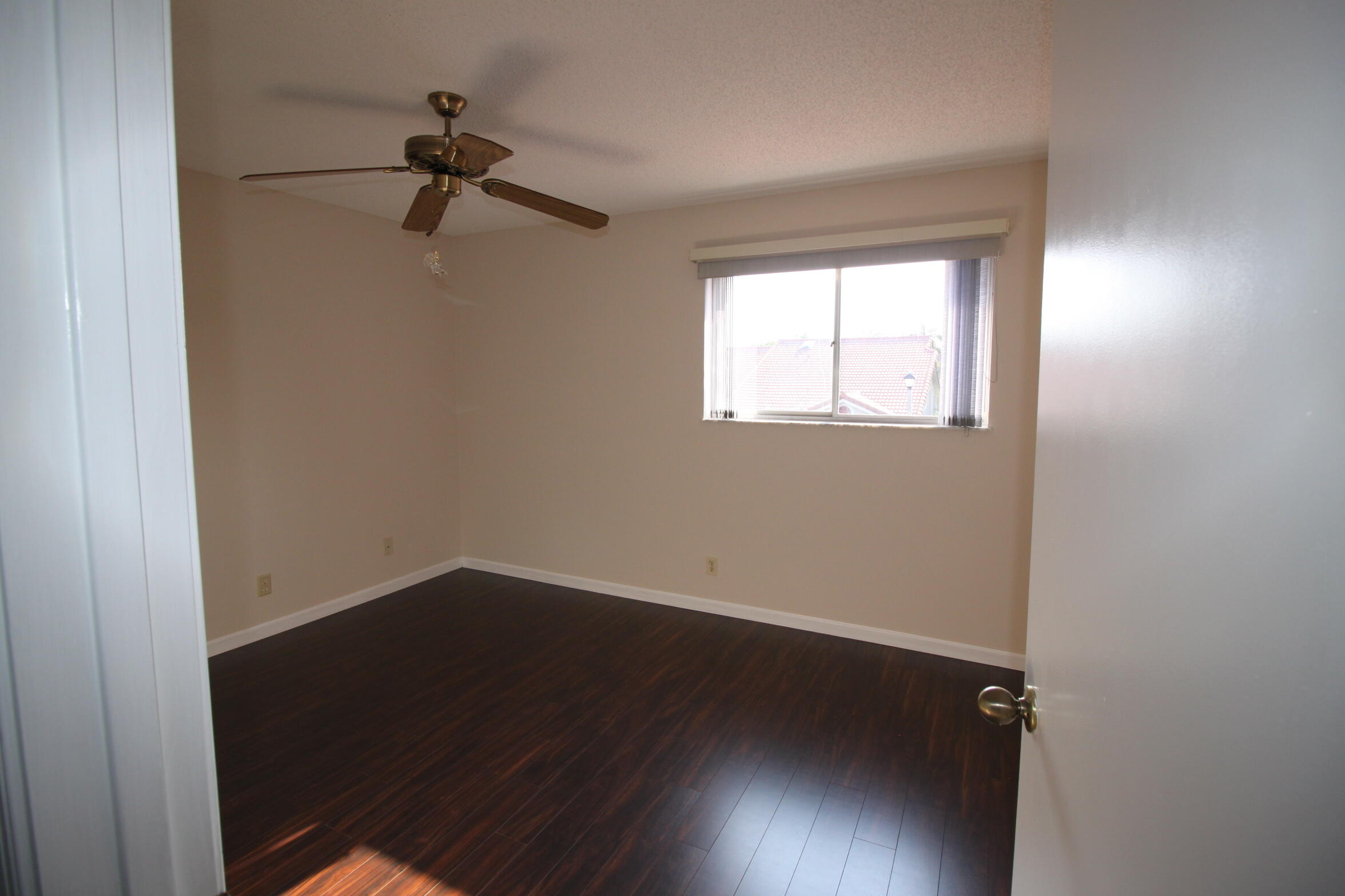 7342 Pinewalk Drive S 56-12 Property Photo 23