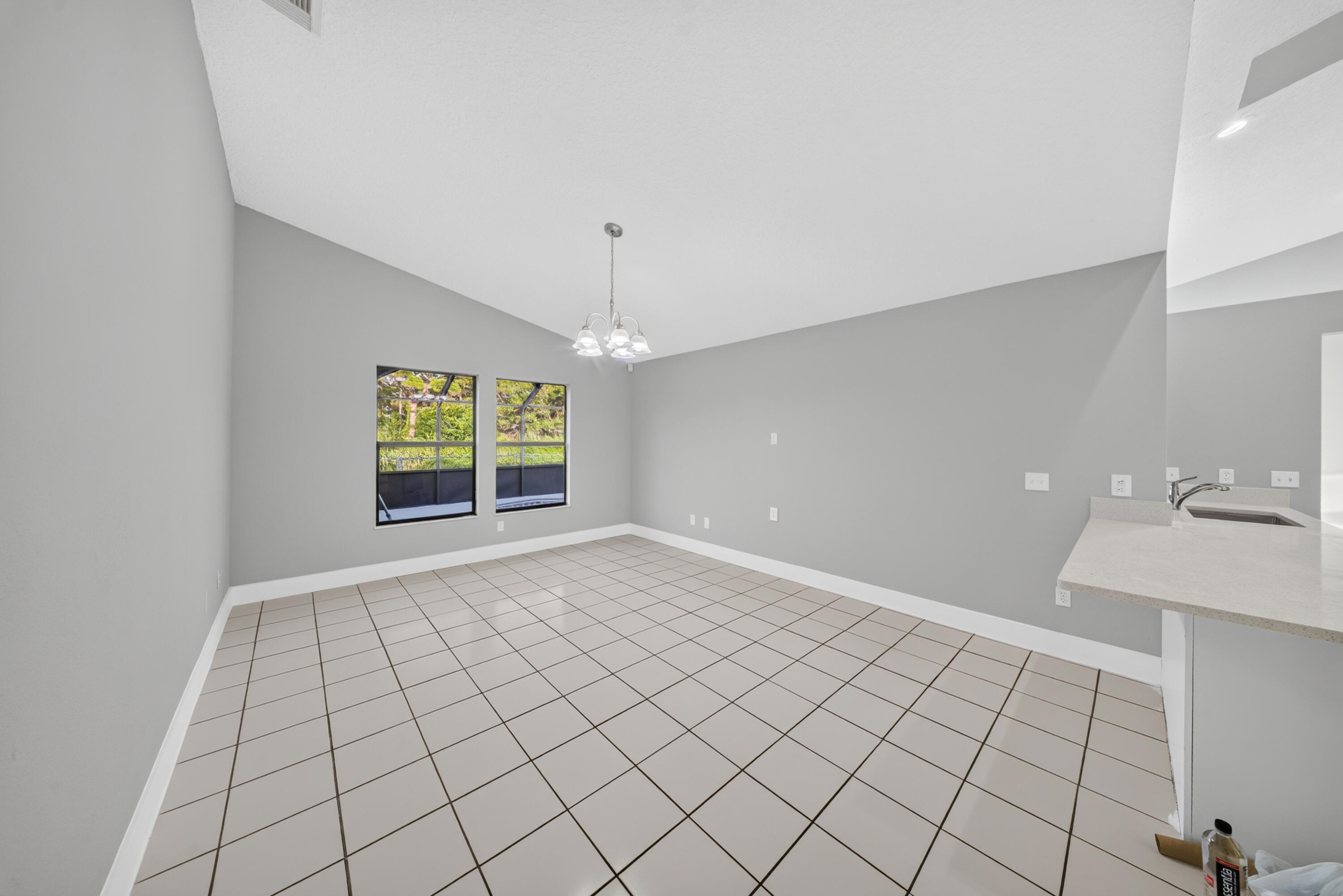 4802 Sunset Boulevard Property Photo 33