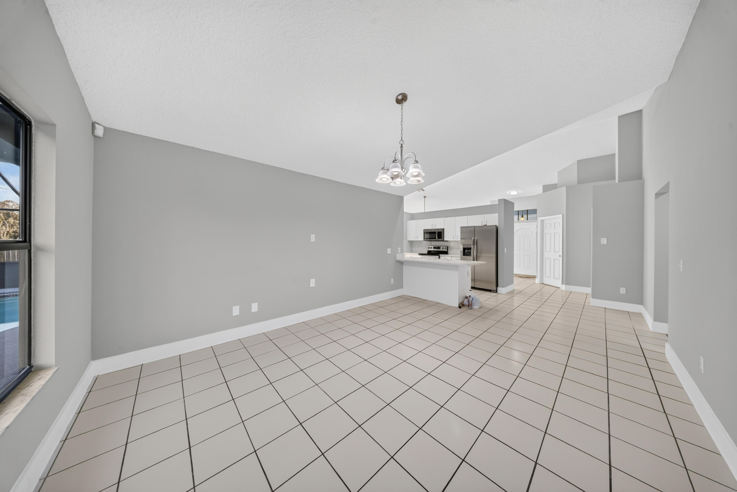 4802 Sunset Boulevard Property Photo 39