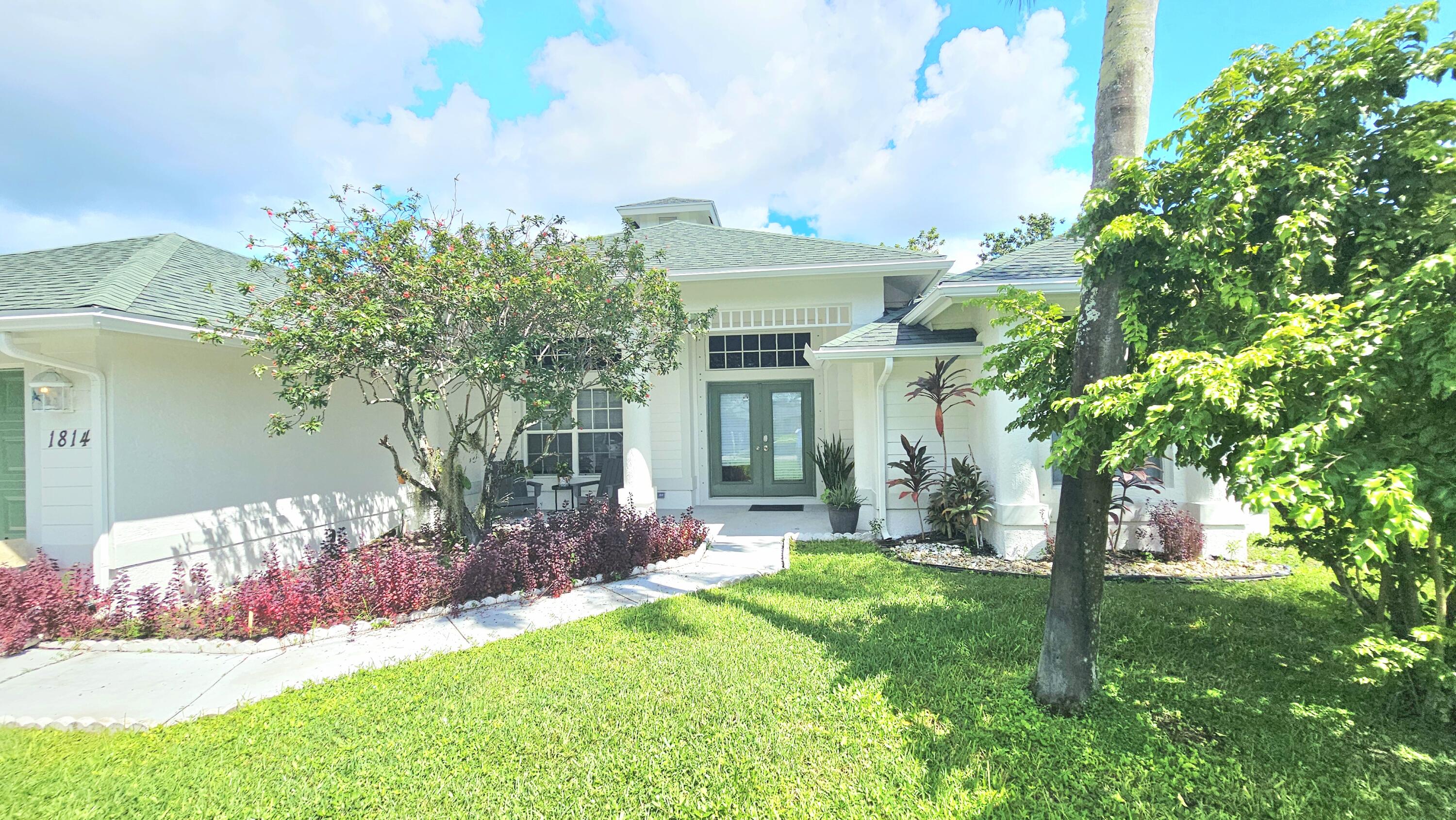 1814 Wisteria Street Property Photo 2