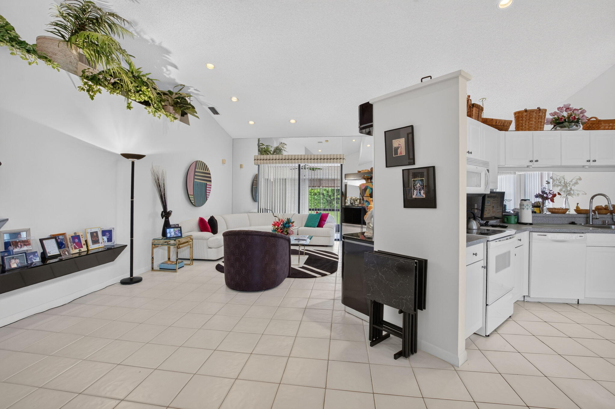 7537 Lexington Club Boulevard B Property Photo 12