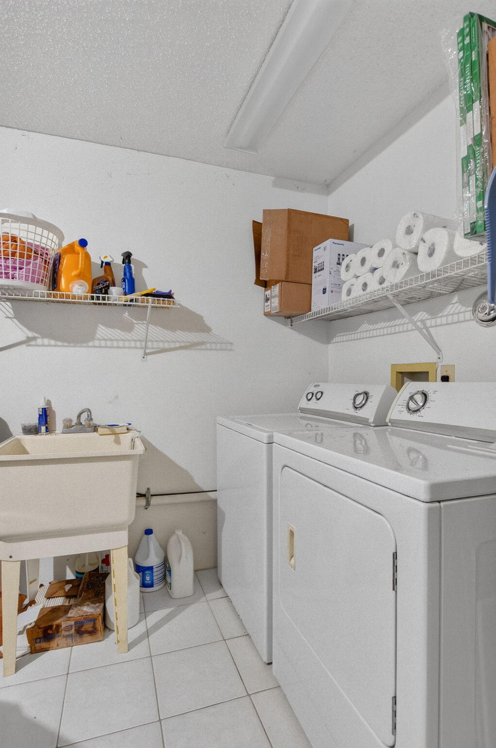 7537 Lexington Club Boulevard B Property Photo 28