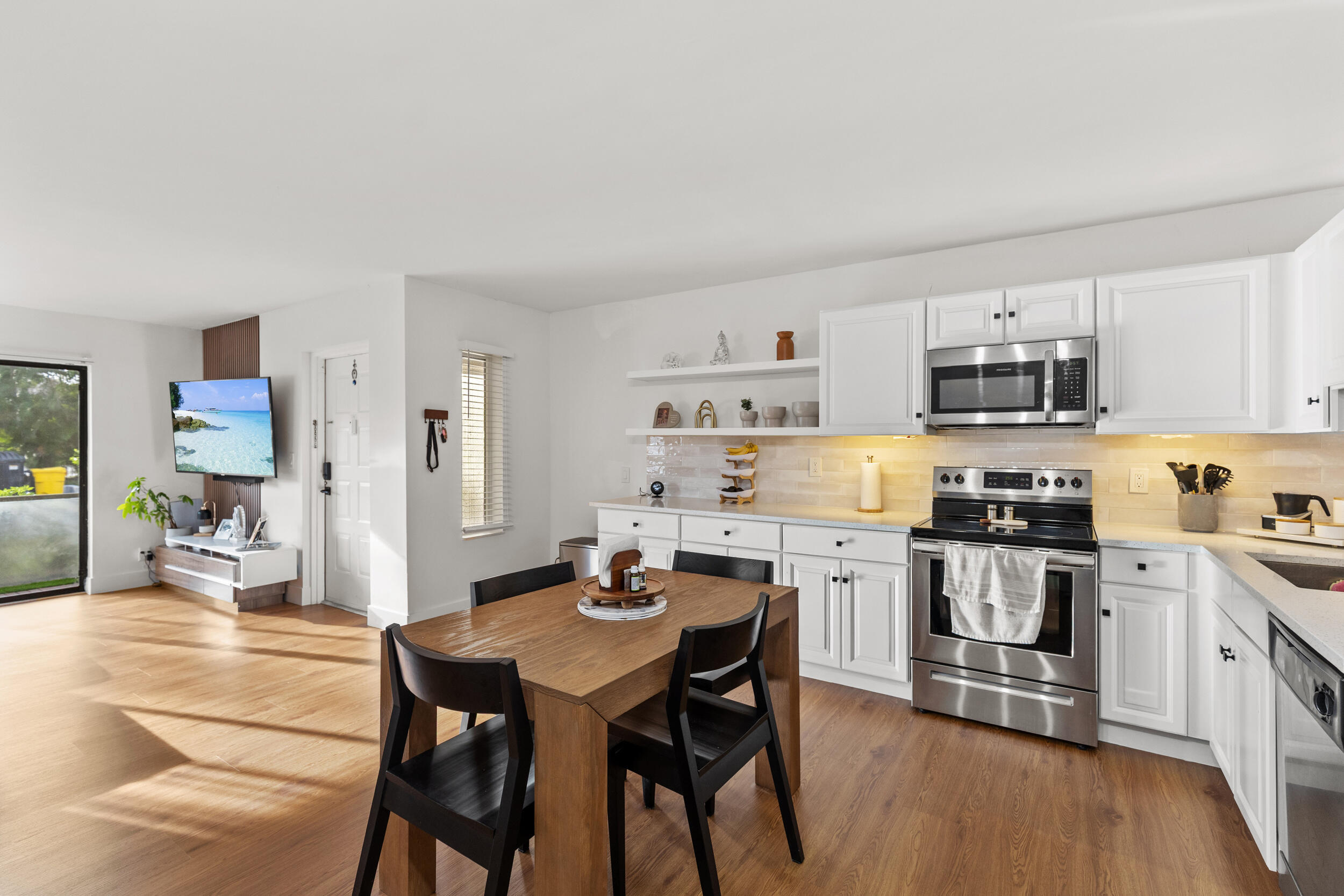 722 Sunny Pine Way D1 Property Photo 1