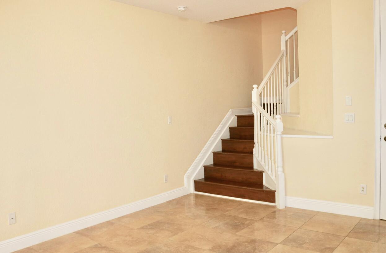 3042 Waterside Circle Property Photo 11