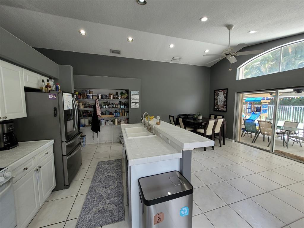 6416 Barton Creek Circle Property Photo 2