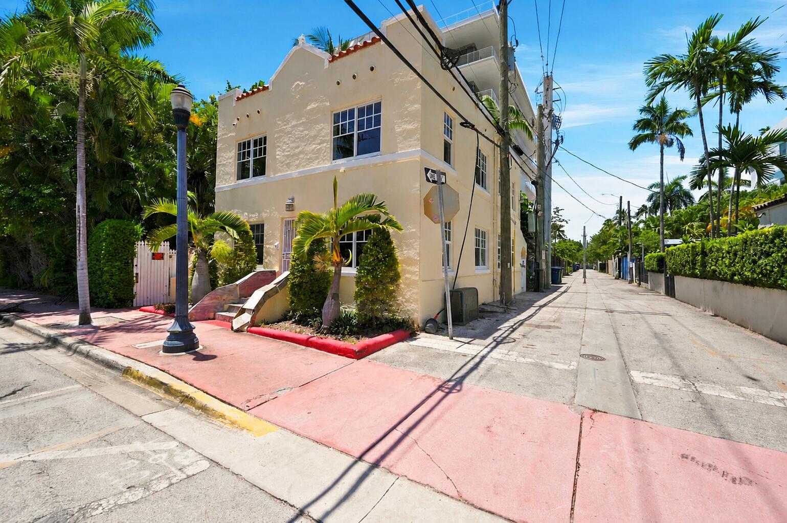 927 4th Street Property Photo 2