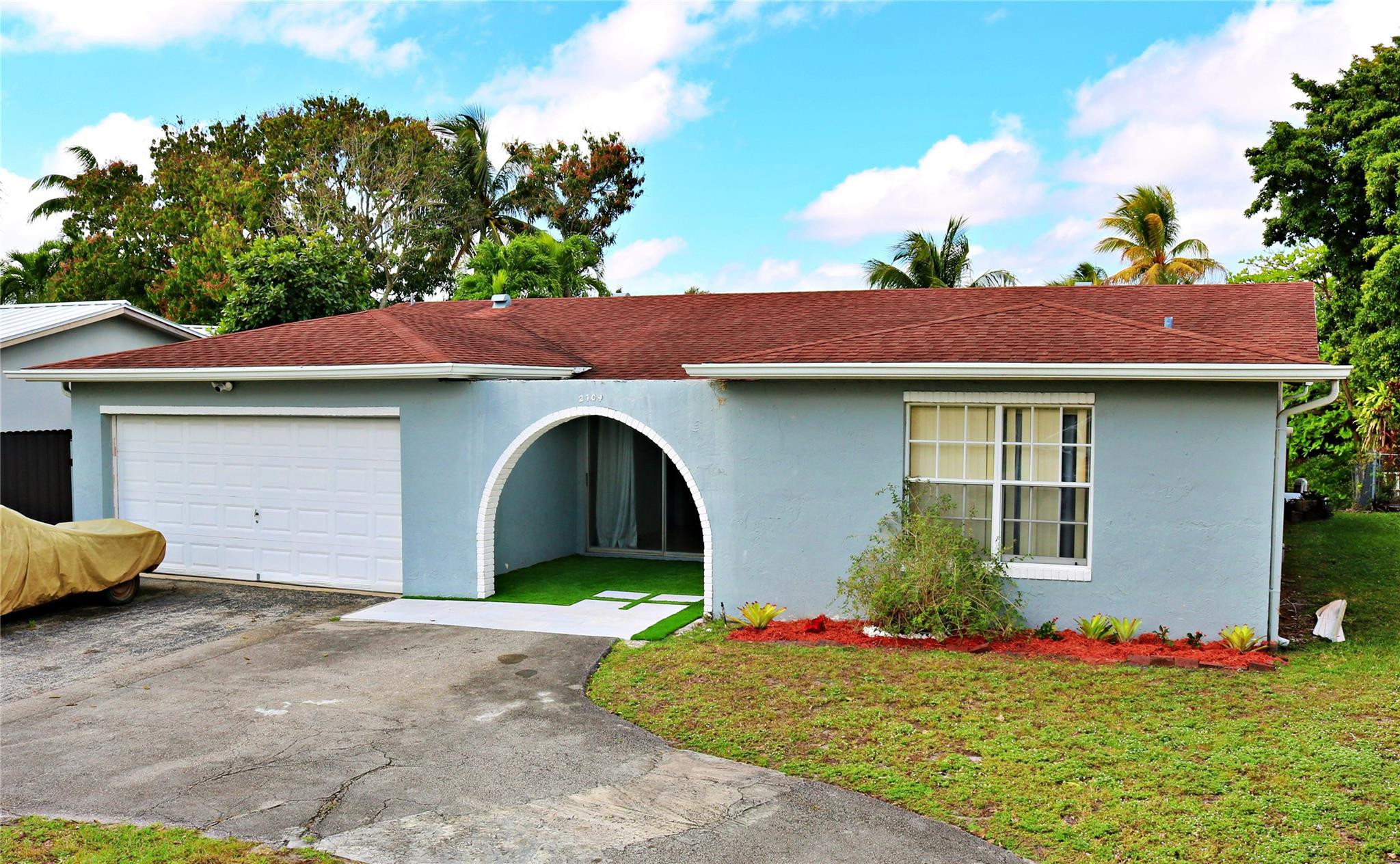2704 CANAL Road