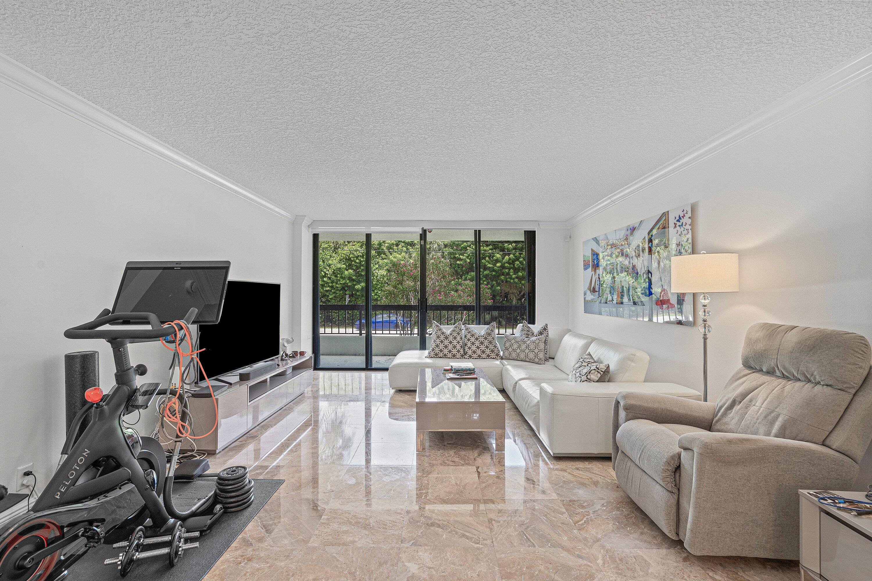 277 N Ocean Boulevard 1040 Property Photo 17