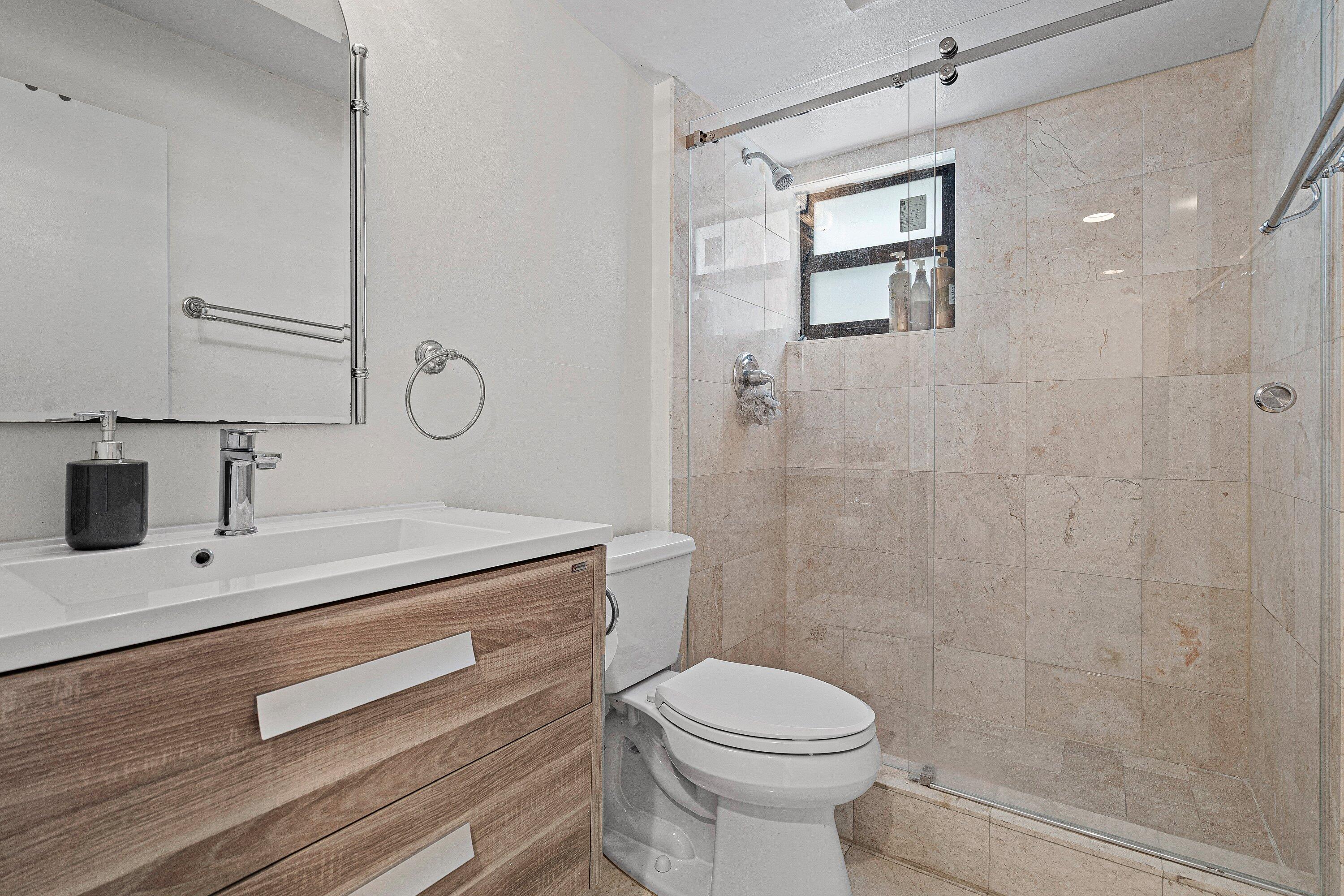 277 N Ocean Boulevard 1040 Property Photo 19