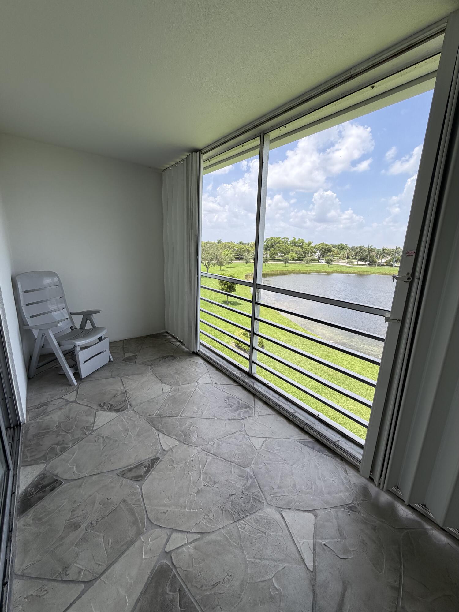 4091 Cornwall E Property Photo 11