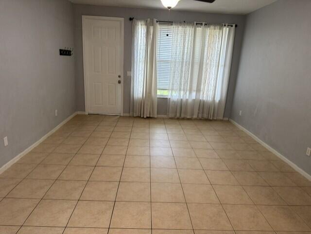 3569 Forest Hill Boulevard 115 Property Photo 7