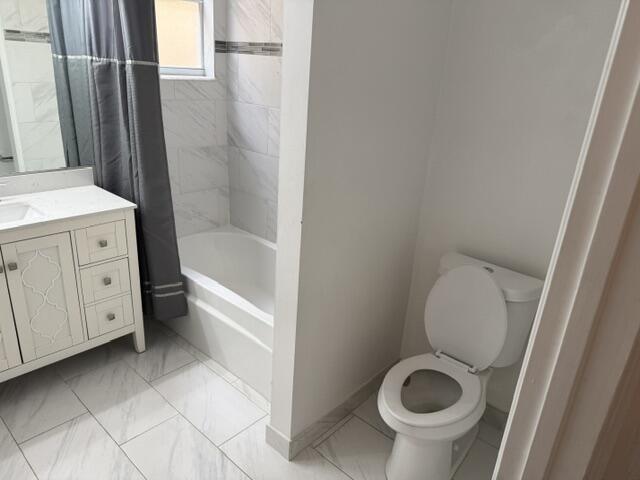 3569 Forest Hill Boulevard 115 Property Photo 14