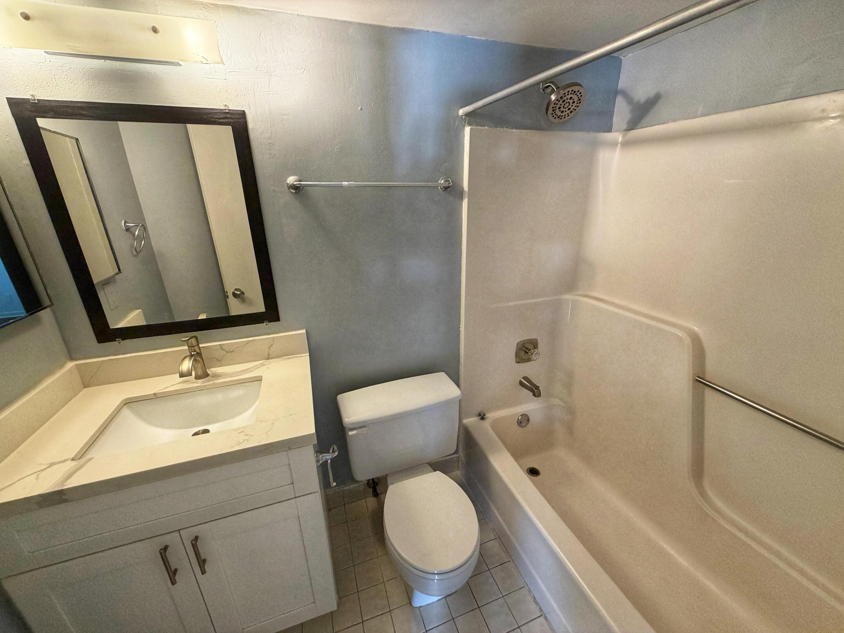 3652 N University Drive C-3 Property Photo 2