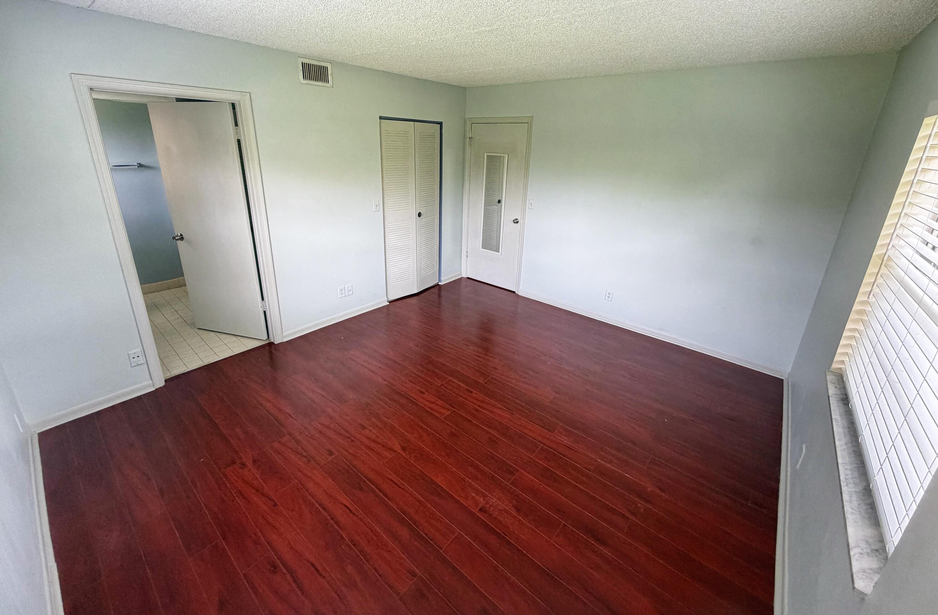3652 N University Drive C-3 Property Photo 9